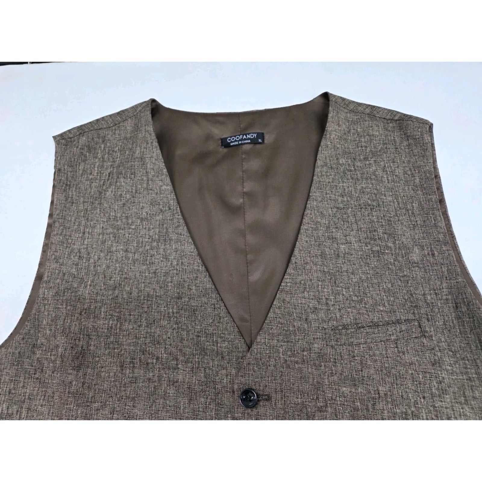 Vintage Coofandy Vest Mens Brown XL Short Polyester Knit Embroidered Pockets Button Solid Classic Size US XL / EU 56 / 4 - 3 Thumbnail