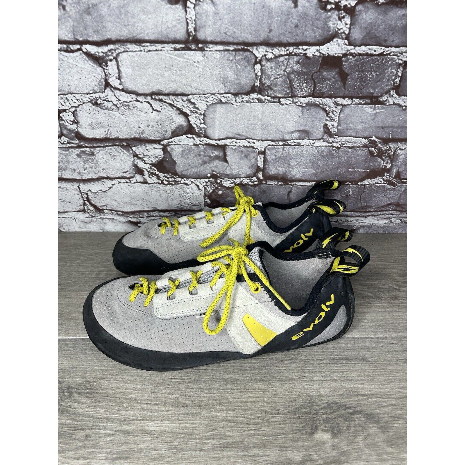 Other Evolv Defy Gray & Yellow Lace Up Climbing Shoes Fog Men Sz 1 Size US 12 / EU 45 - 11 Thumbnail