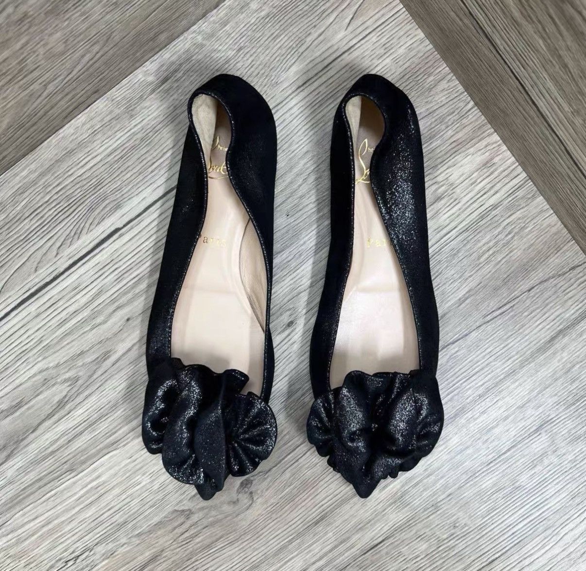 Christian Louboutin Christian Louboutin Glitter Flat Shoes J41 Size US 6.5 / IT 36.5 - 2 Thumbnail