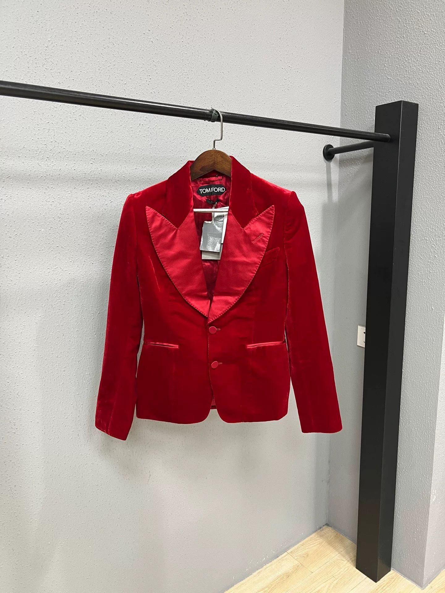 Tom Ford Tom Ford Velvet Suit Size US XS / EU 42 / 0 - 1 Thumbnail