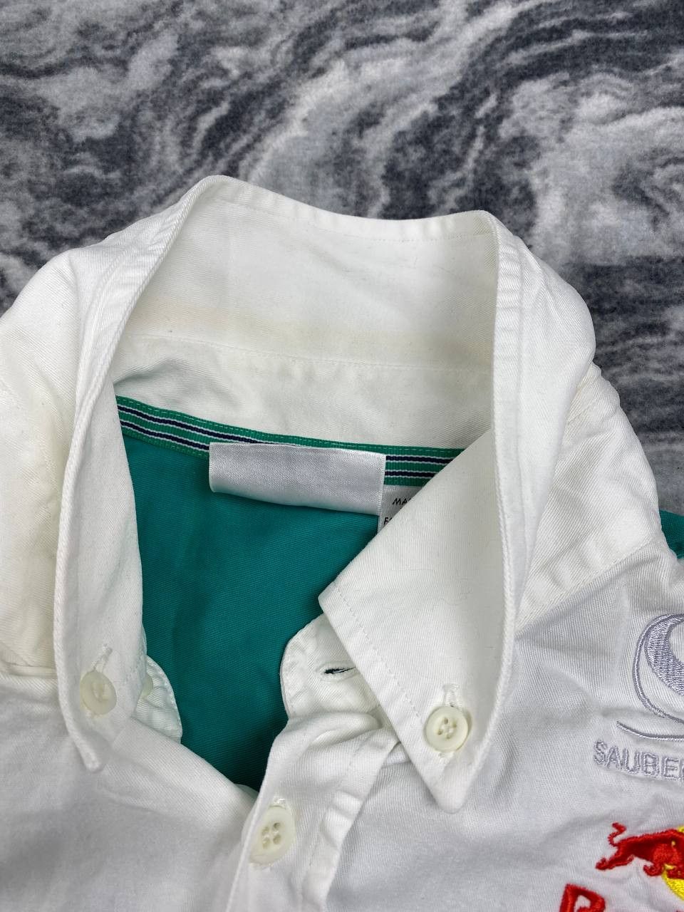 Puma Vintage Puma Red Bull Sauber Petronas Team Big Logo Size US M / EU 48-50 / 2 - 12 Thumbnail