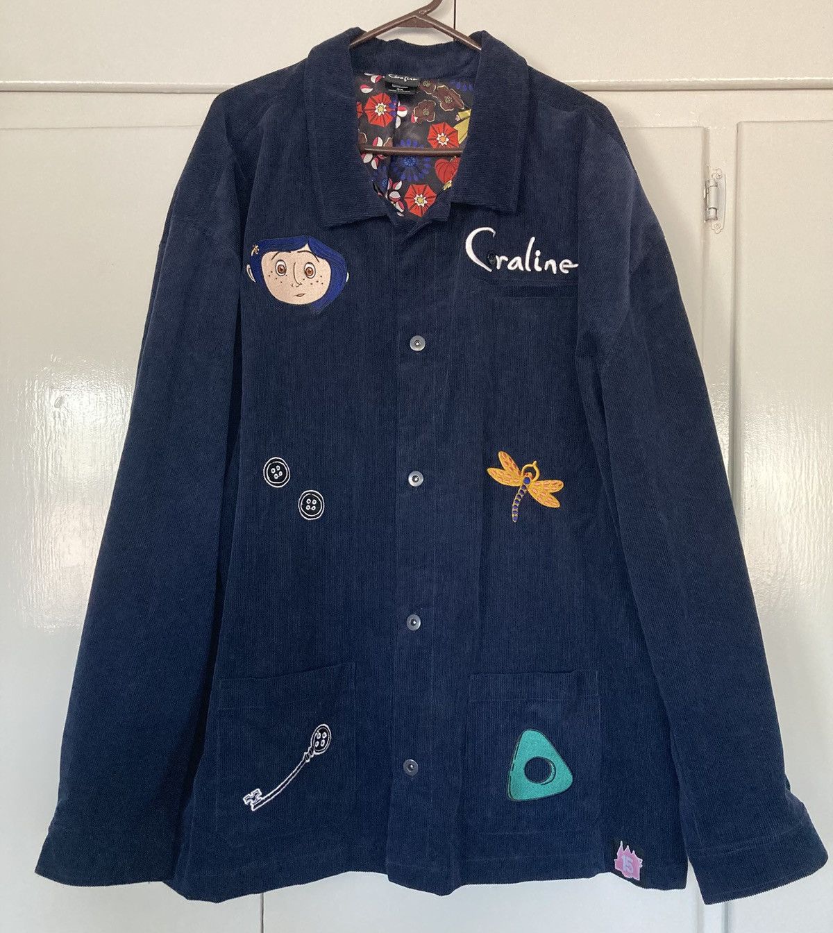 Other CORALINE EMBROIDERED ICONS CHORE JACKET BOX LUNCH EXCLUSIVE Size 3XL / US 20-22 - 13 Thumbnail