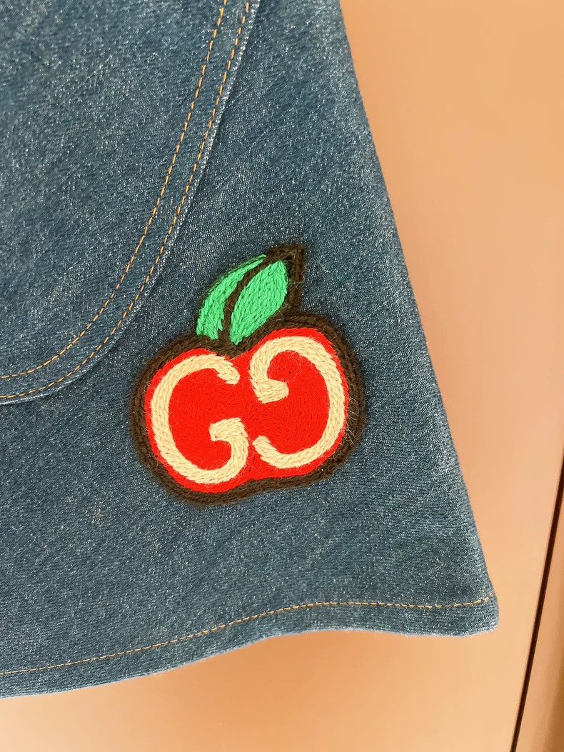 Gucci Gucci Small apple embroidery A-shaped denim skirt short ski Size 25" / US 0 / IT 36 - 3 Thumbnail