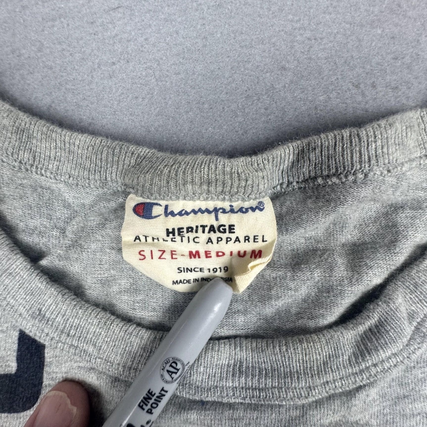 Champion Champion Gray Shirt Mens Medium Graphic Print Crew Neck Athletic Tee Size US M / EU 48-50 / 2 - 6 Thumbnail