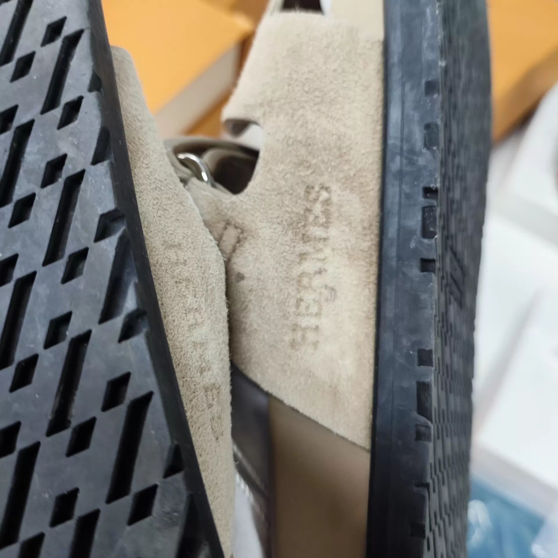 Hermes Hermès Gray Slippers 36 260324SCTLH13 Size US 5.5 / IT 35.5 - 3 Thumbnail