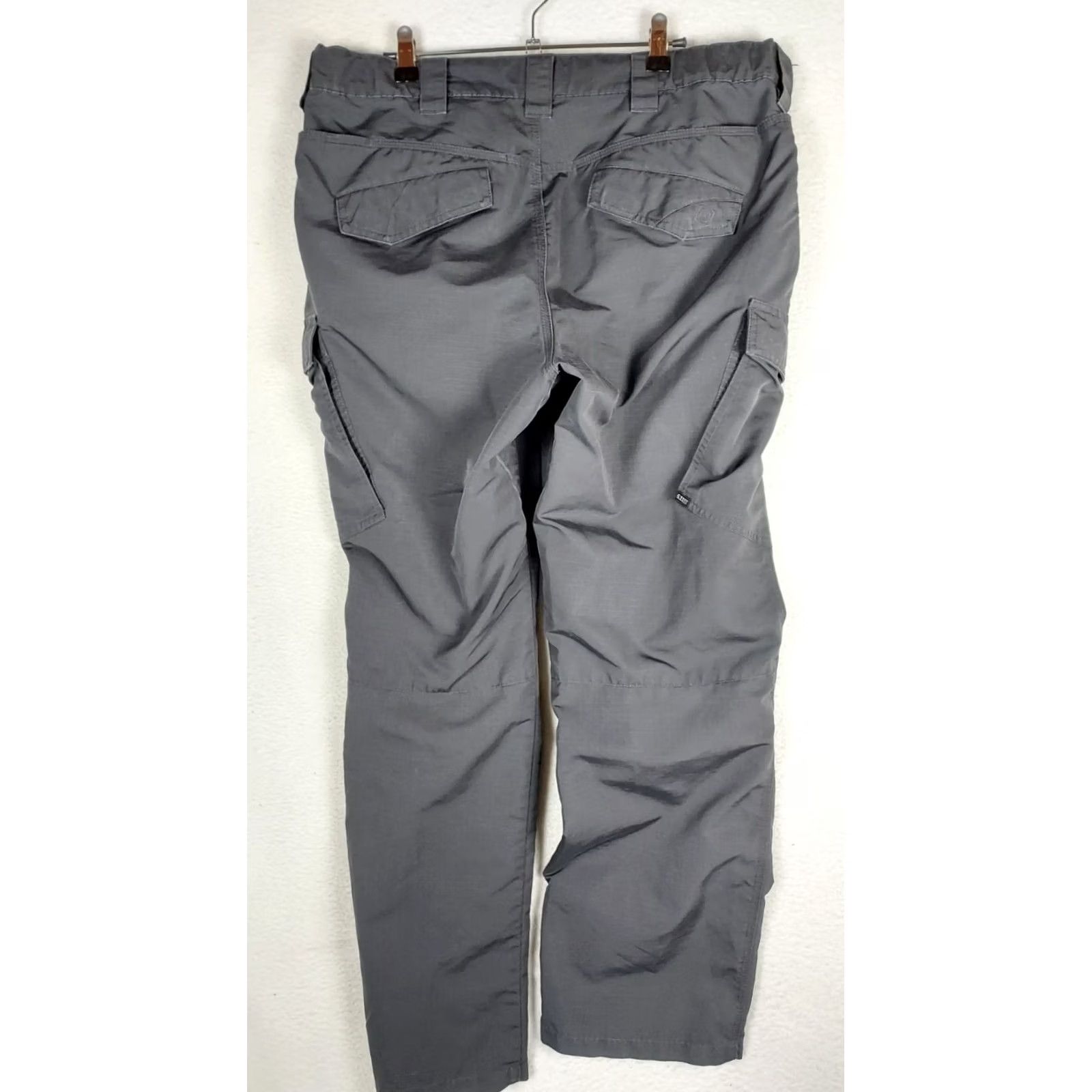 Vintage VINTAGE? No. 5.11 Tactical Cargo Pants Mens 38x30 Gray Ripstop Utility Duty Work Pants Size US 38 / EU 54 - 2 Thumbnail