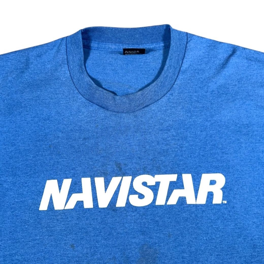 Vintage VINTAGE Screen Stars Navistar Shirt Adult LARGE Blue Truck Workwear USA 80s Shirt Mens XL Blues, Navistar, 80s, USA Size US L / EU 52-54 / 3 - 2 Thumbnail