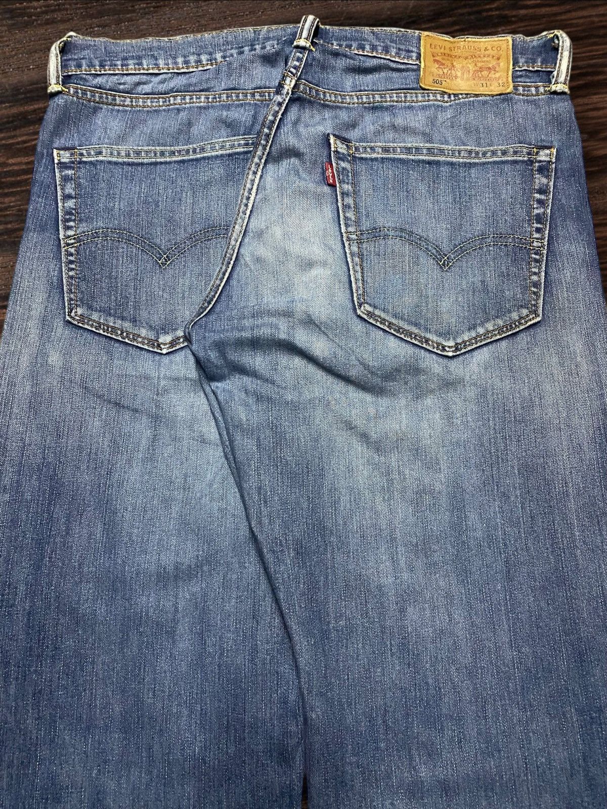 Levi's Vintage Levis 505 Faded Wash Distressed Loose Jeans Size US 33 - 4 Thumbnail