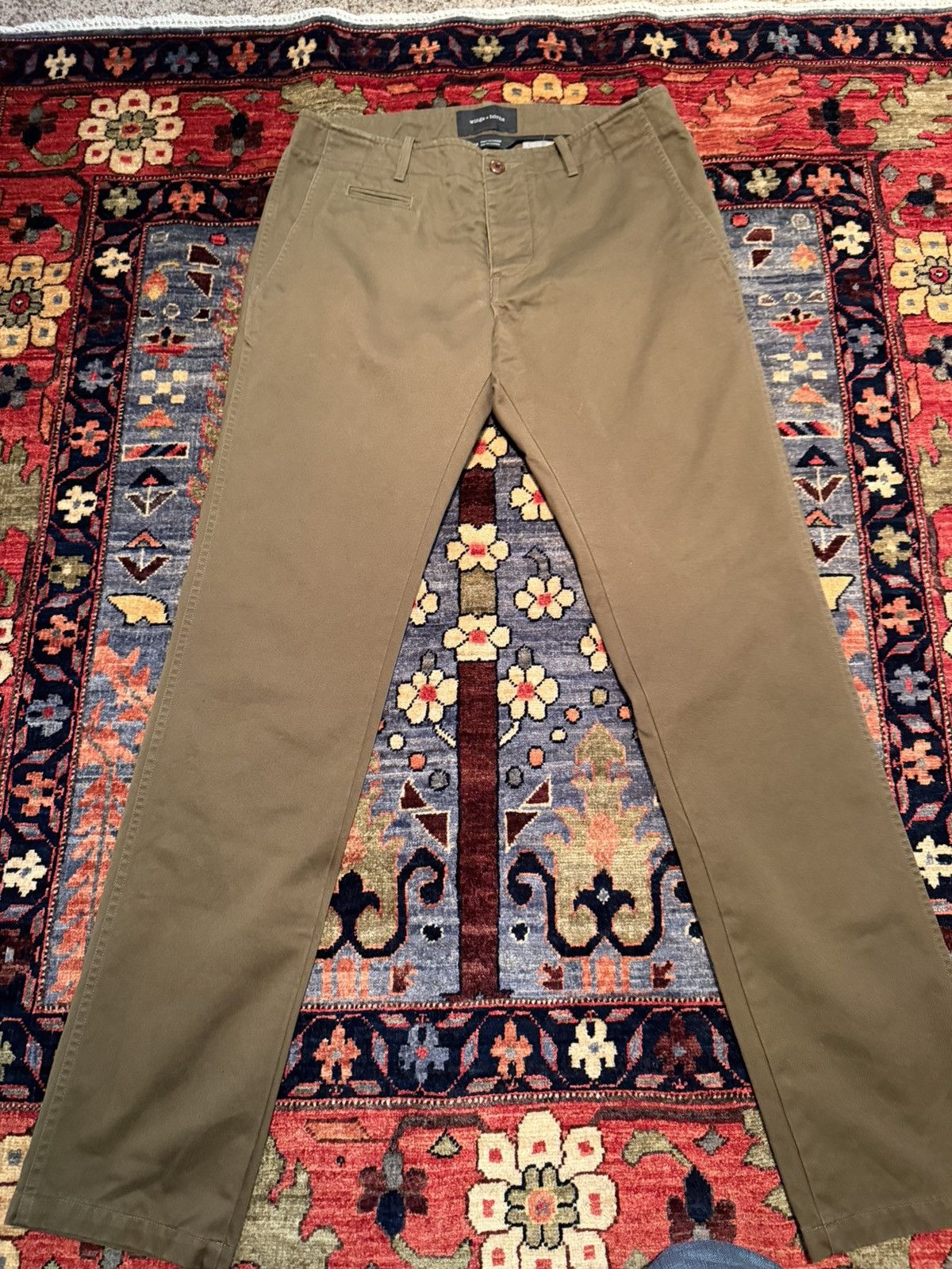 Wings + Horns Wings + Horns Olive Officer Chino (32) Size US 32 / EU 48 - 1 Thumbnail