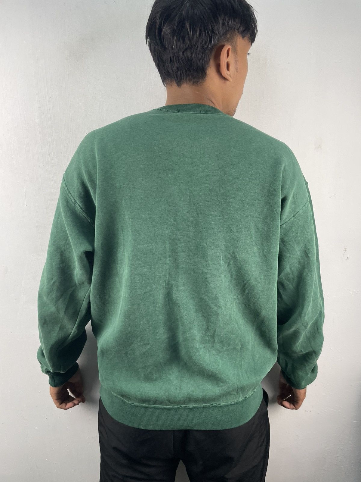 Vintage Vintage UCLA Crewneck Sweatshirt Distressed Faded Green Size US XL / EU 56 / 4 - 3 Thumbnail