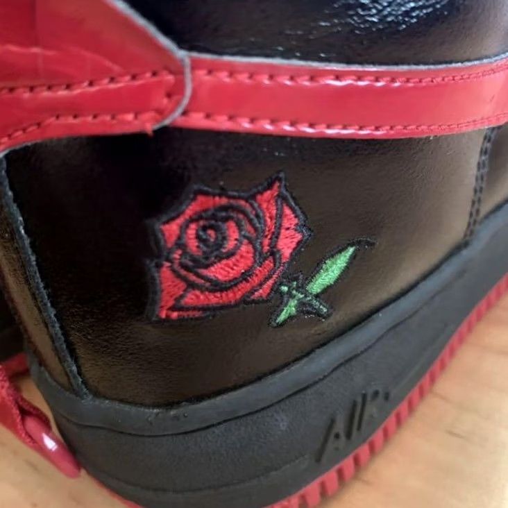 Nike VINTAGE Nike Air Force 1 Hi Rose Garden 624038-061 Mens US9 27.0cm Black/Red Garden 2002 Sneakers Size US 9 / EU 42 - 4 Thumbnail