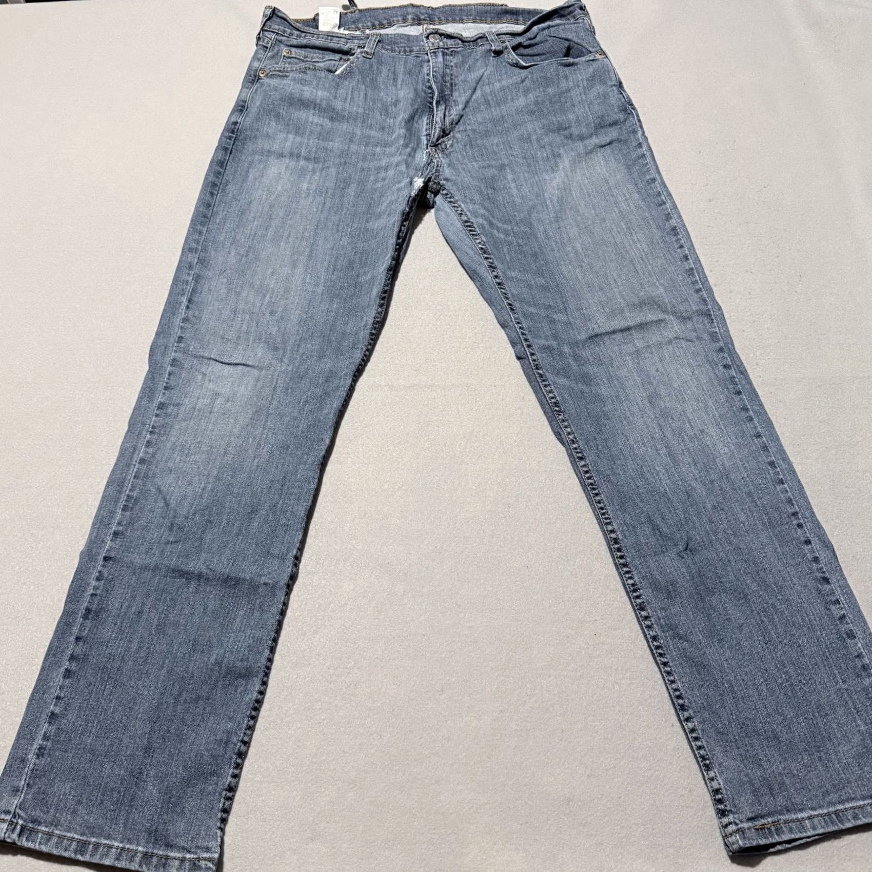 Levi's Levi's 559 Jeans Mens 38x32 Blue Denim Mid Rise Classic Straight Zip Fly - Flaws Jeans Mens Blue 559 38x32 Mid Rise Straight Zip Fly Flaws Size US 38 / EU 54 - 2 Thumbnail