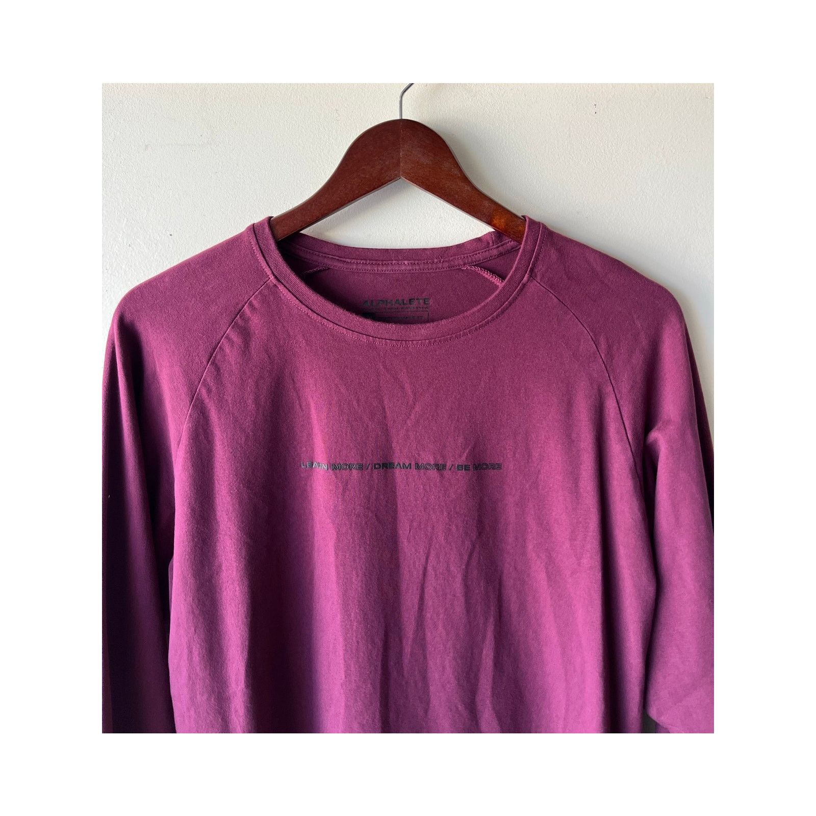 Alphalete Athletics Alphalete Athletics Men's Identity Tee Maroon Logo Size M Size US M / EU 48-50 / 2 - 2 Thumbnail