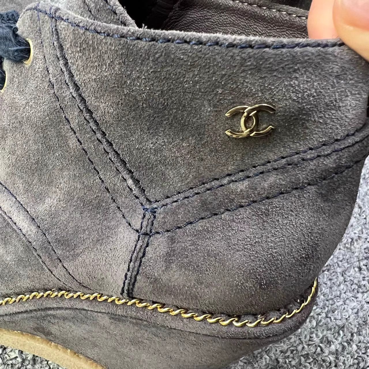 Chanel Chanel CC Logo Suede Wedge Sandals K12 Size US 5.5 / IT 35.5 - 5 Thumbnail
