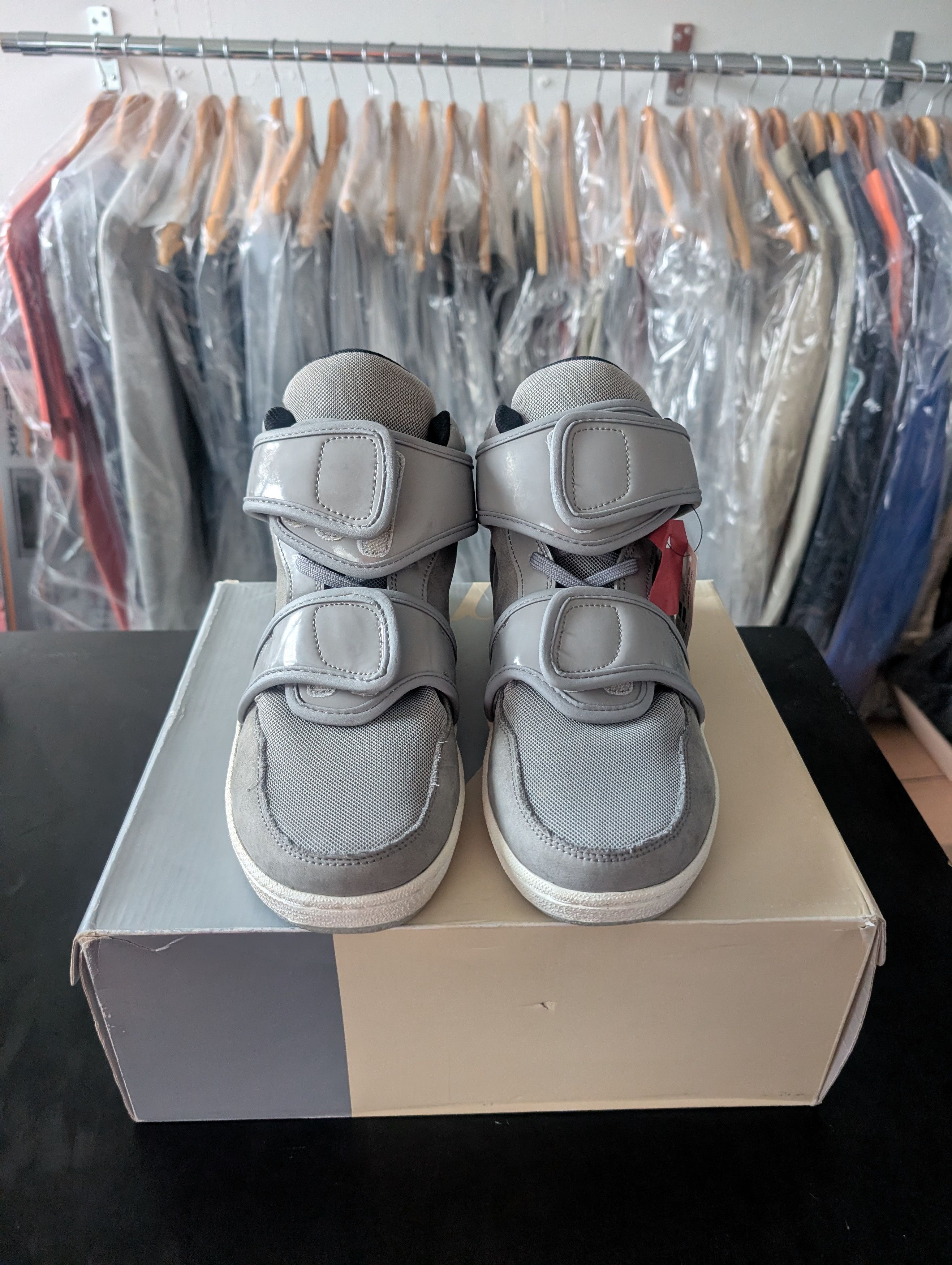 Ato Matsumoto Ato Matsumoto 11AW-AUAE-E12 GREY Brand New Size US 10 / EU 43 - 2 Thumbnail