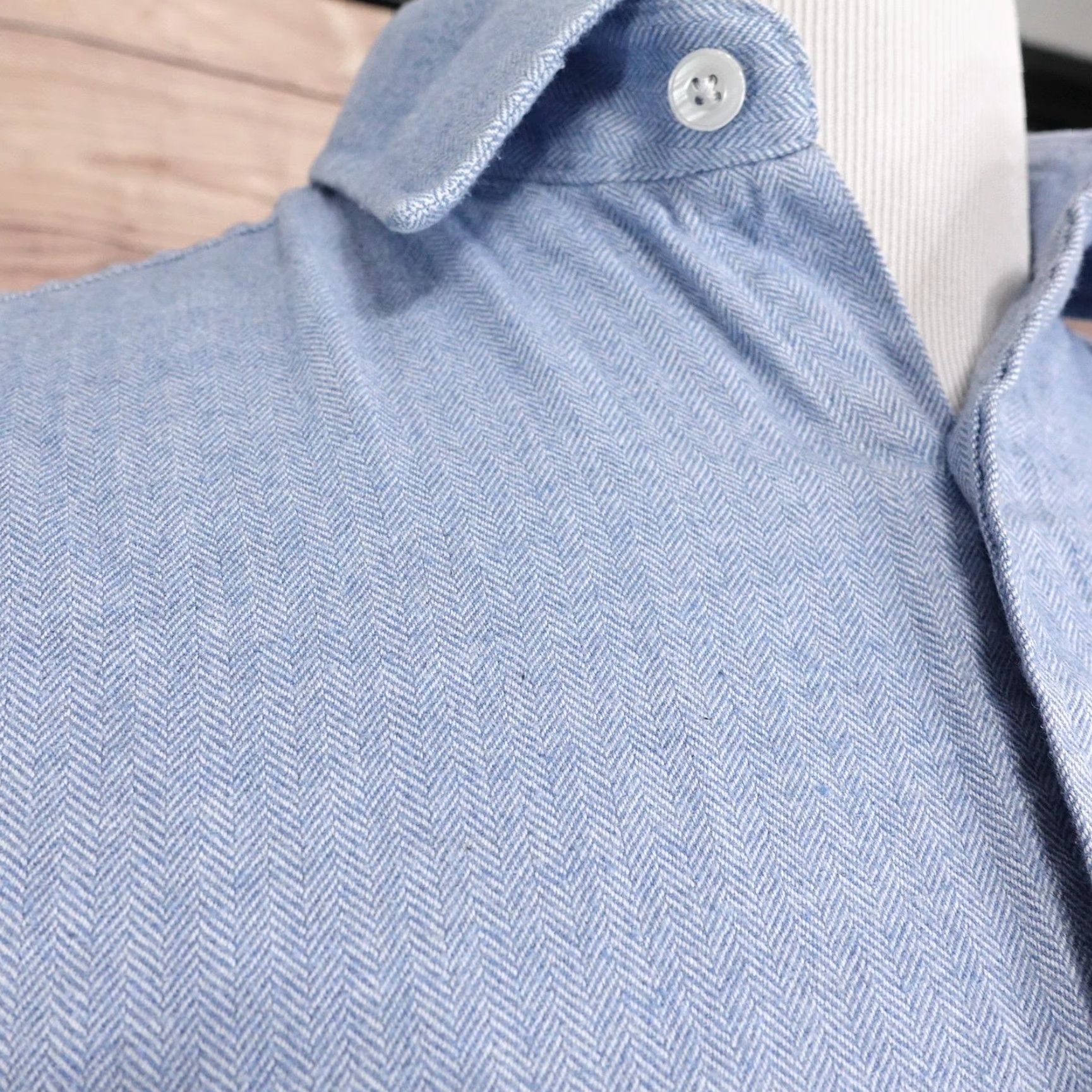 UNTUCKit UNTUCKit Shirt Men Large Blue Herringbone Slim Fit Button-Down Long Sleeve Shirt - 100% Cotton, Twill, Button-Up, Classic Collar, Regular Size L Size US L / EU 52-54 / 3 - 3 Thumbnail