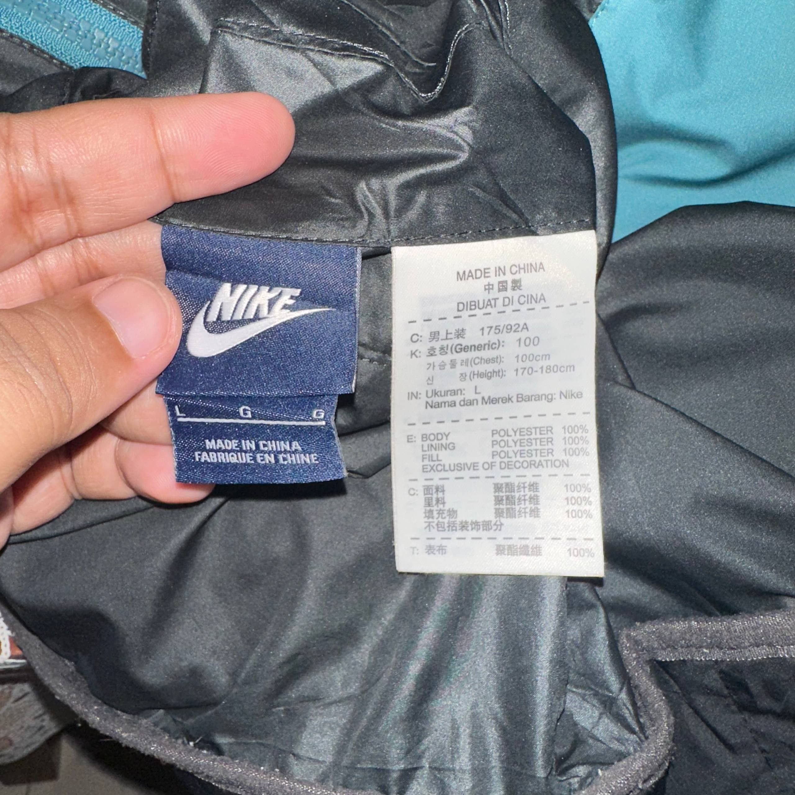 Nike Vintage Nike Two Tone Retro Style Reversible Jacket Size US L / EU 52-54 / 3 - 7 Thumbnail