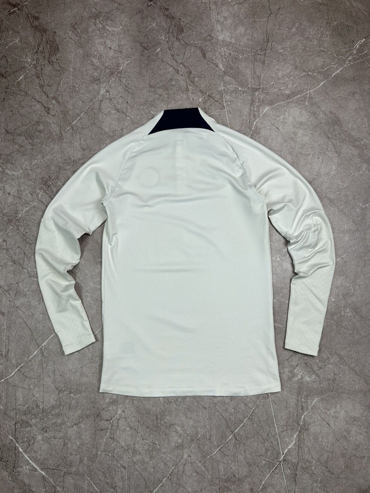 Nike Paris Saint Germain PSG soccer longsleeve S white Size US S / EU 44-46 / 1 - 3 Thumbnail