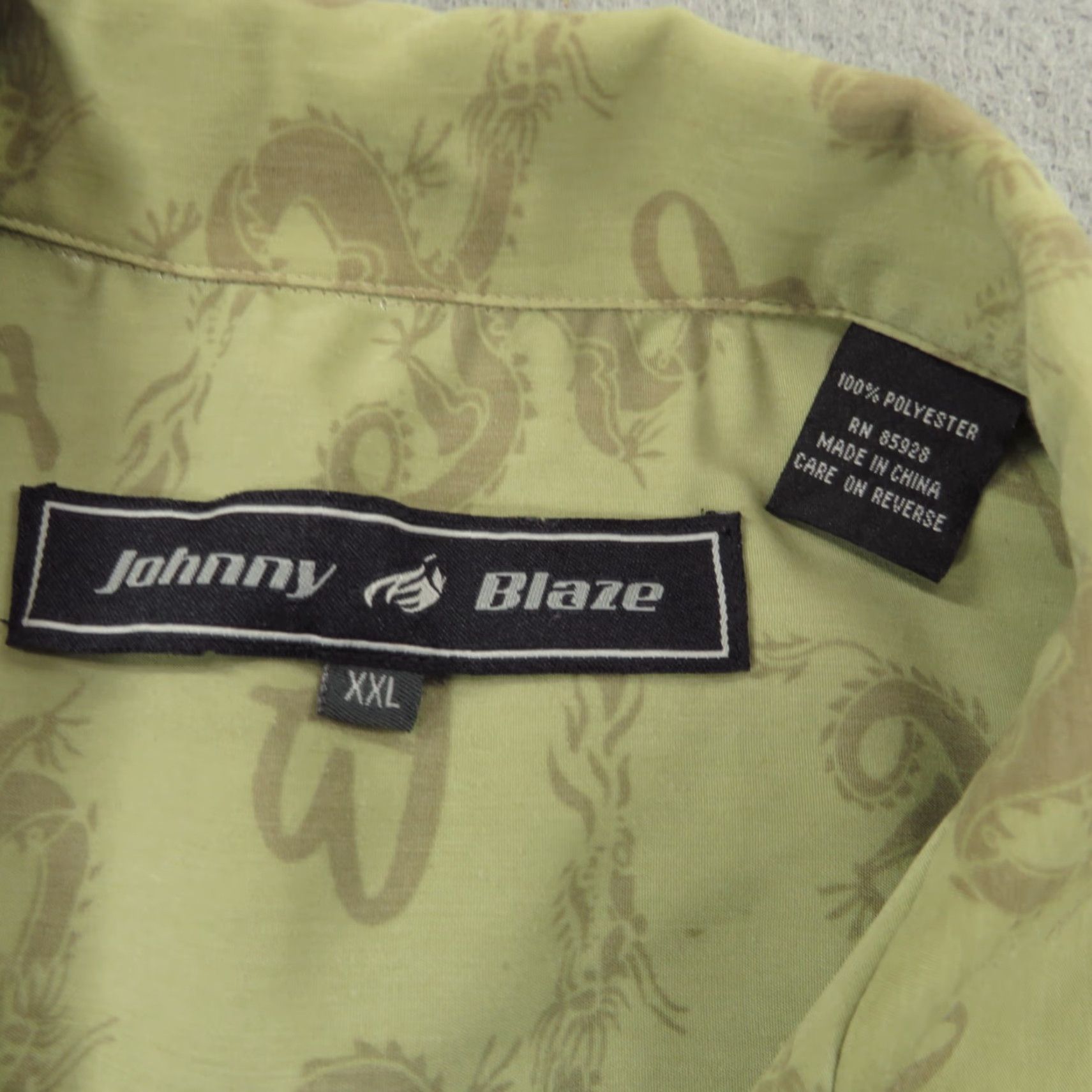 Vintage VINTAGE Johnny Blaze Shirt Mens 2XL Beige Graphic Print 90s Fire Wu Tang Streetwear Button-Up Collared Short Sleeve Size US XXL / EU 58 / 5 - 6 Thumbnail