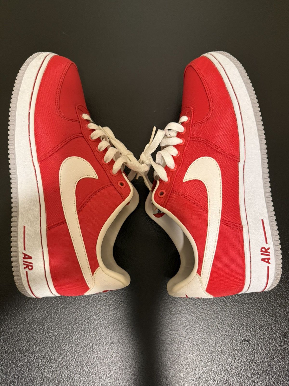 Nike University Red/White/Grey Size US 8 / EU 41 - 2 Thumbnail