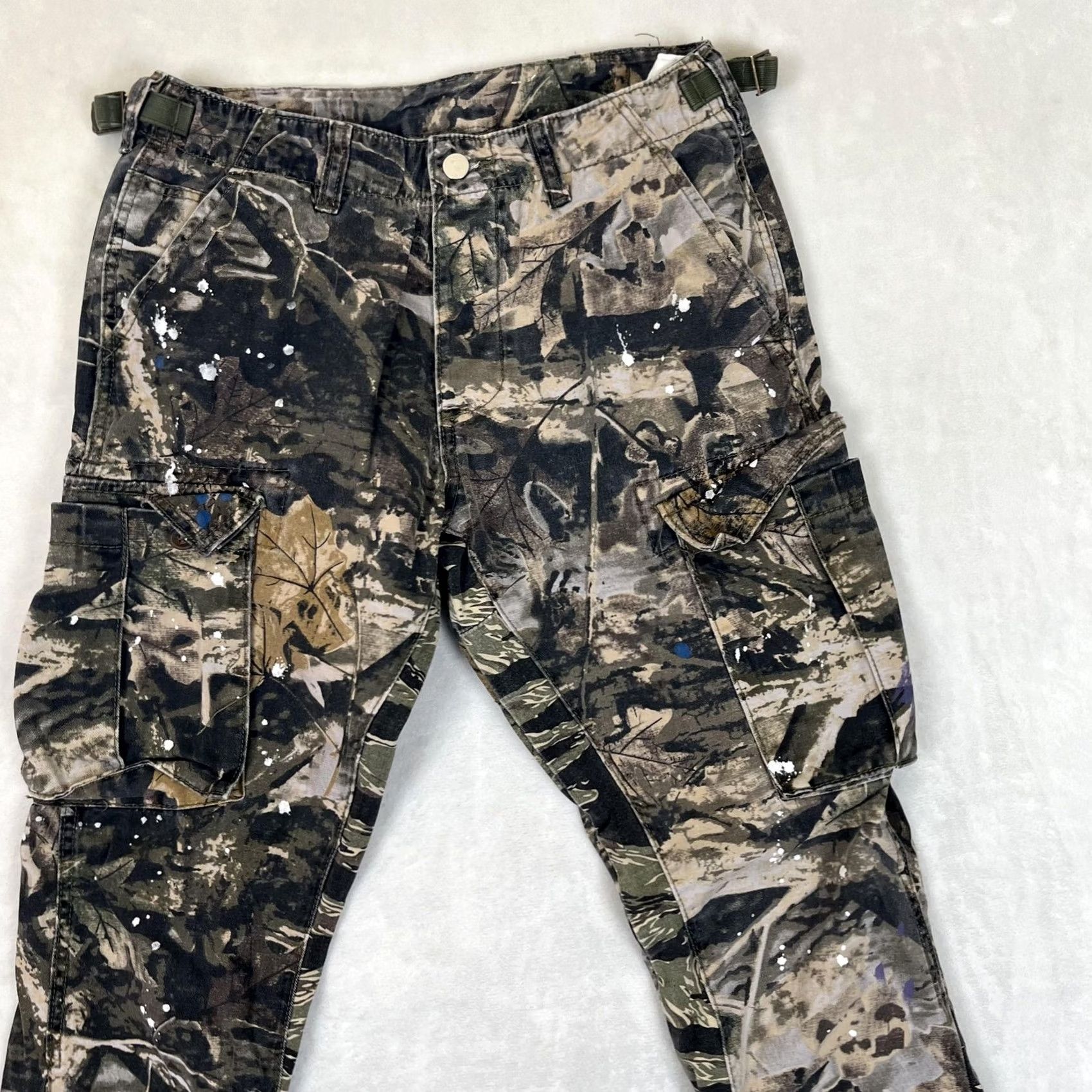 MNML MNML Cargo Pants Mens 30x34 Camouflage Canvas Paint Splatter Adjustable Waist Size US 30 / EU 46 - 4 Thumbnail