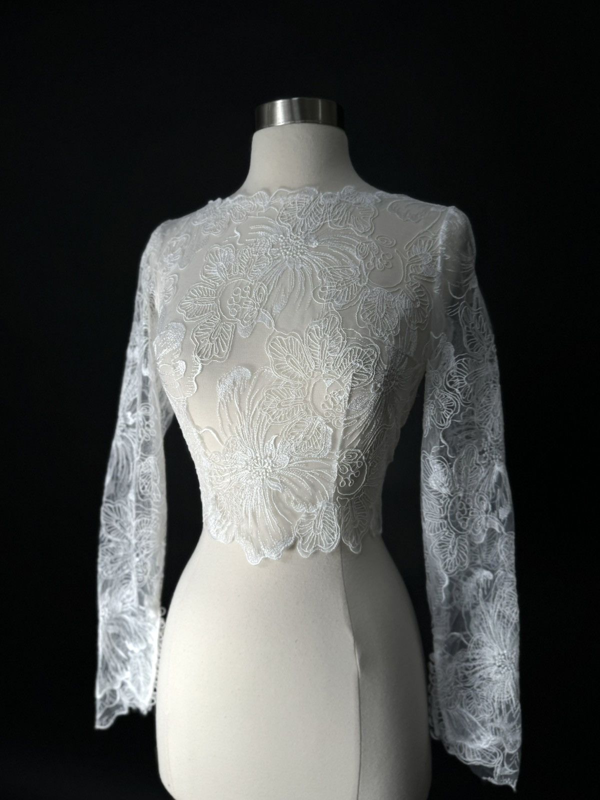 Other Preloved US 0 Anna Augusta Bridal Embroidery lace Cape Size XS / US 0-2 / IT 36-38 - 2 Thumbnail