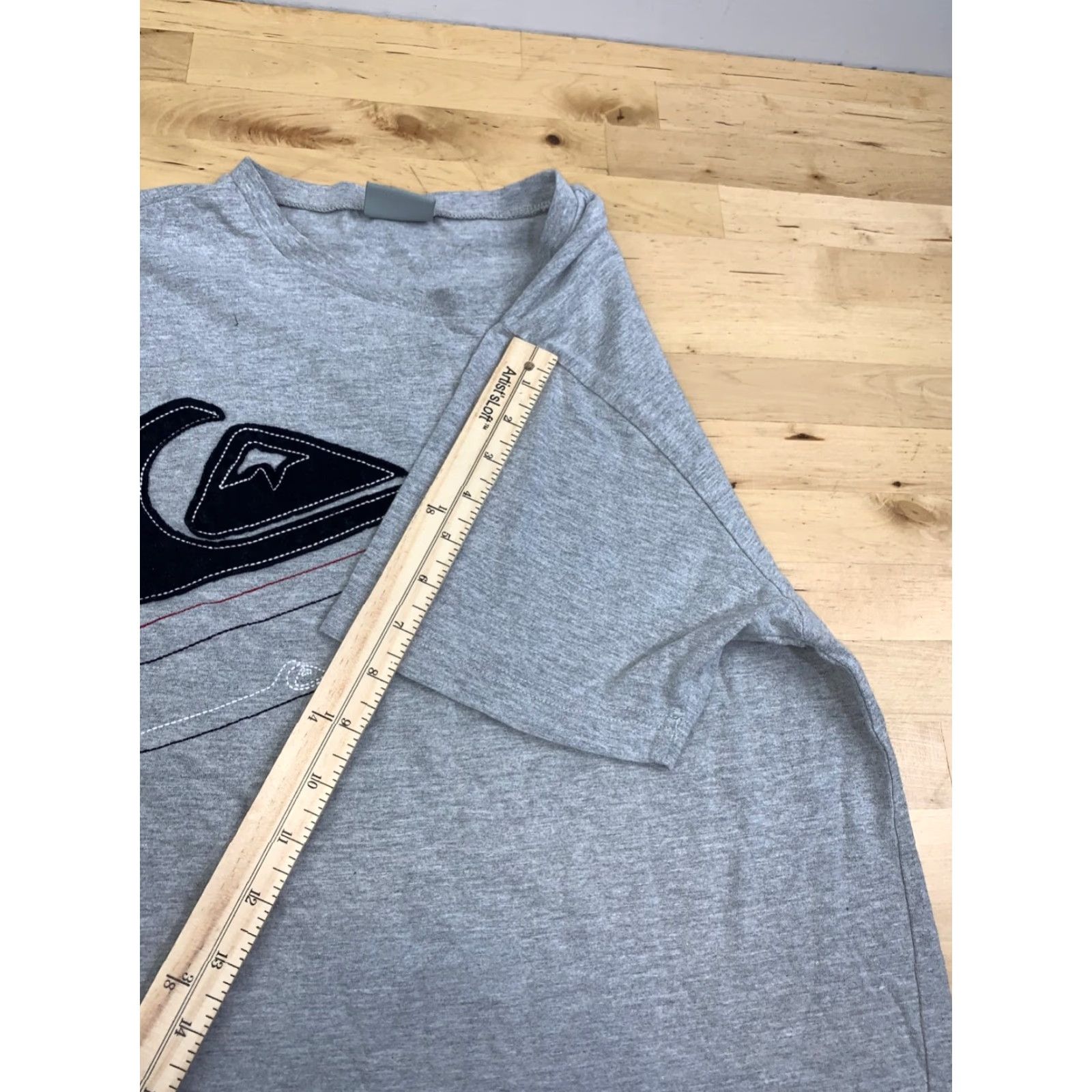 Quiksilver VINTAGE Quiksilver Shirt Mens M Gray Embroidered Surf Beach Y2K 11883 Size US M / EU 48-50 / 2 - 7 Thumbnail