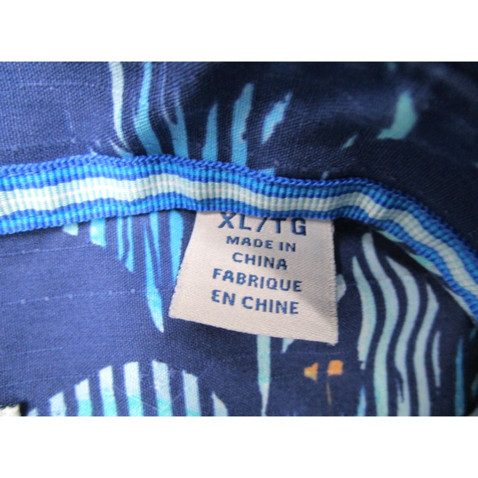Tommy Bahama Tommy Bahama Shirt Men Extra Large Blue Floral Silk Button Up Hawaiian Tiki Mens Size US XL / EU 56 / 4 - 4 Thumbnail