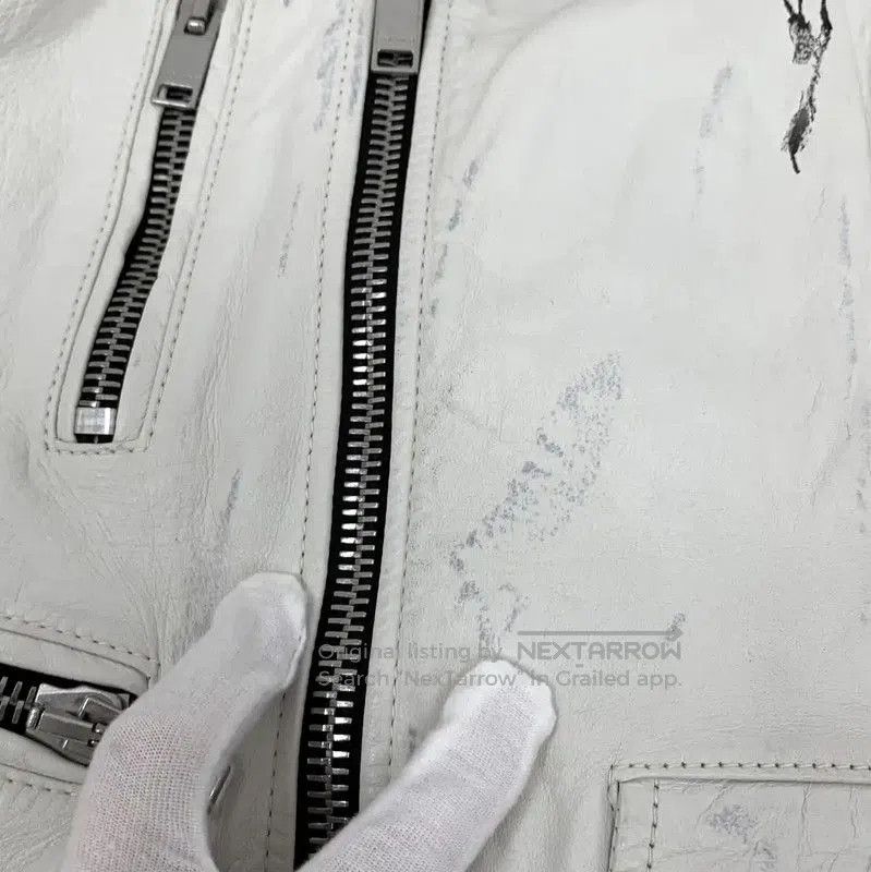 Yves Saint Laurent Saint Laurent White Leather Jacket for Women . Size XS / US 0-2 / IT 36-38 - 8 Thumbnail