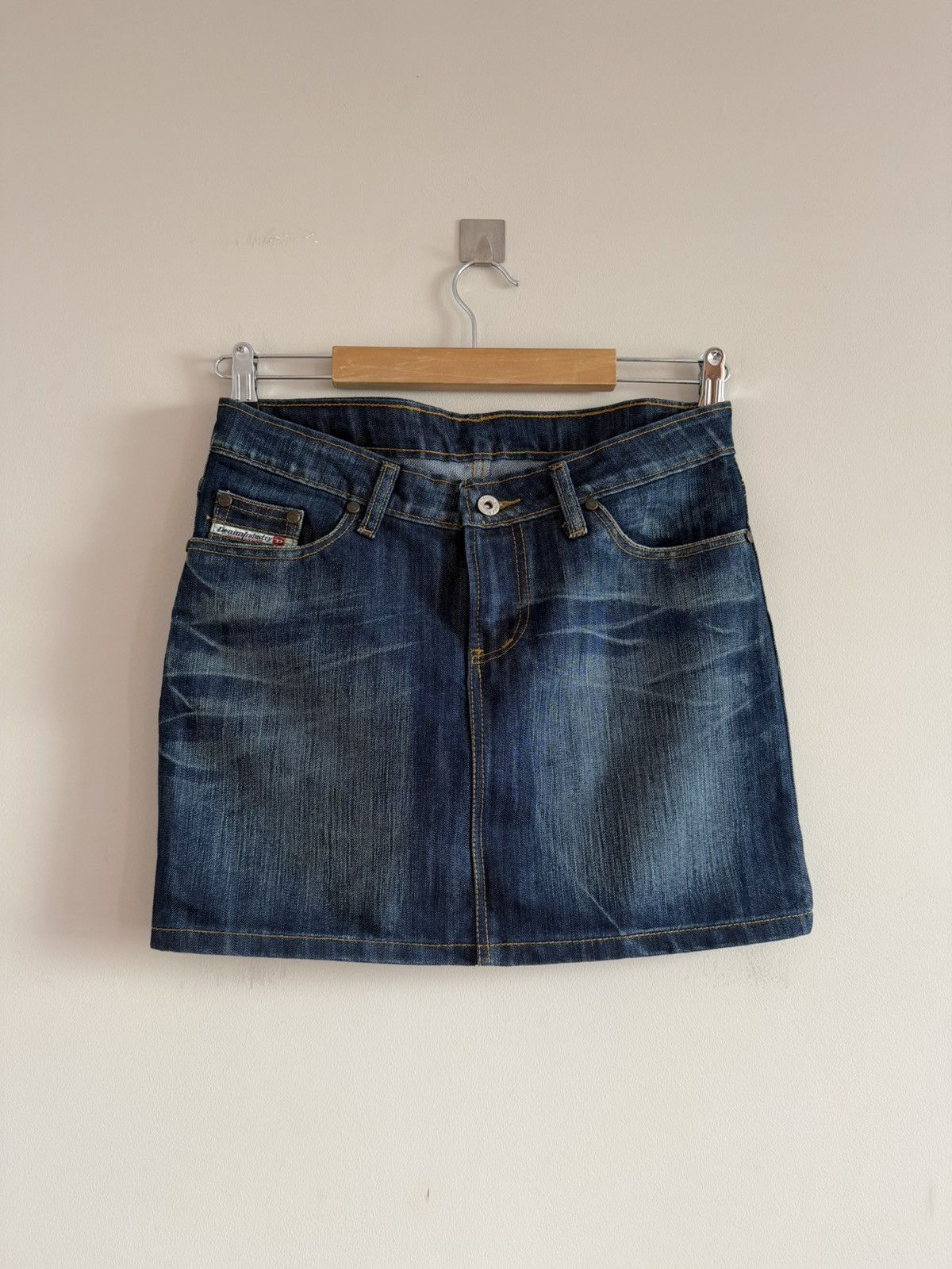 Diesel Vintage Diesel Denim Mini Skirt Y2K Low Rise Size 28" / US 6 / IT 42 - 4 Thumbnail