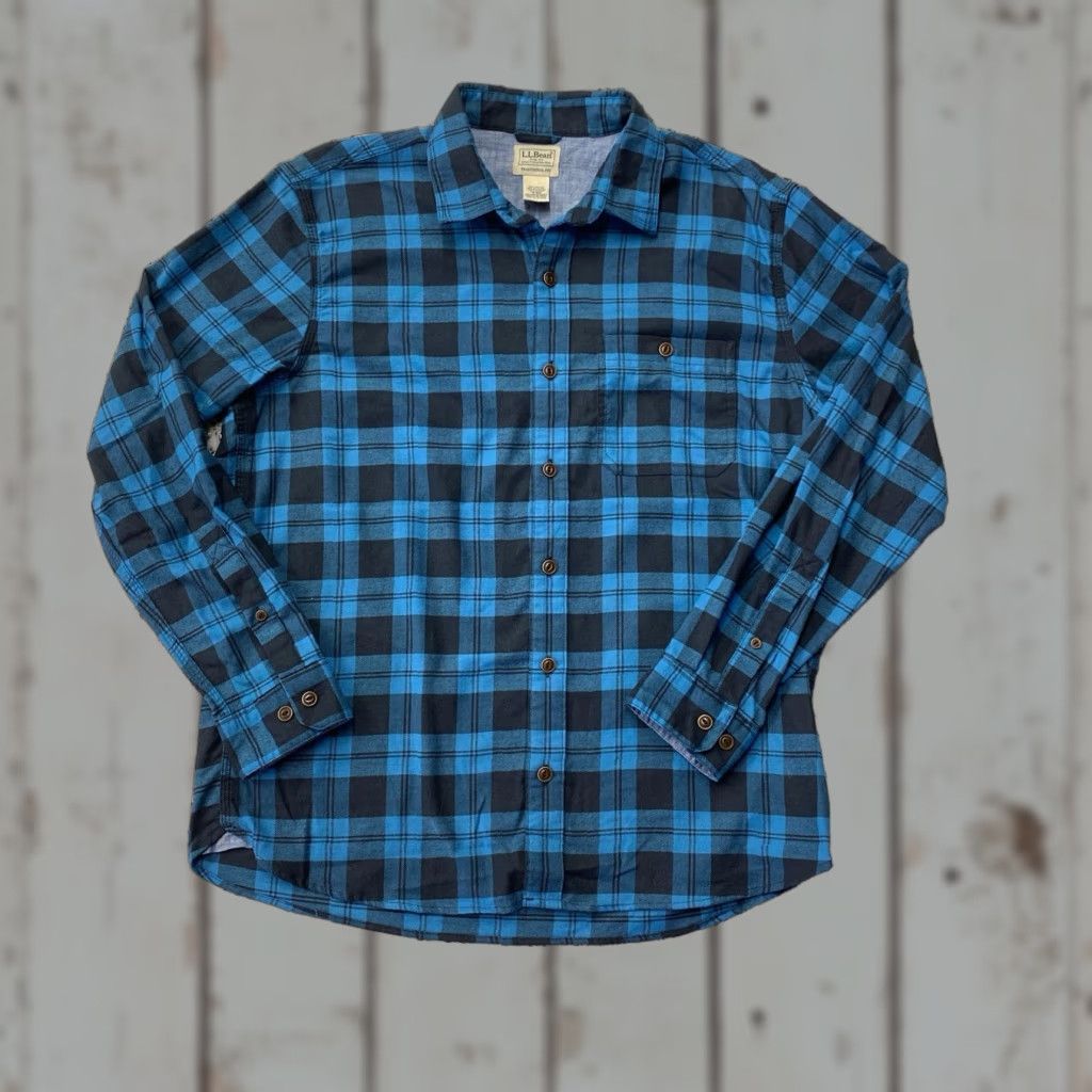 Vintage LL Bean Blue Flannel Shirt Mens Medium Plaid Button-Down Long Sleeve Casual Workwear Cotton Wool Breather Pockets Vintage? No Size US M / EU 48-50 / 2 - 1 Thumbnail