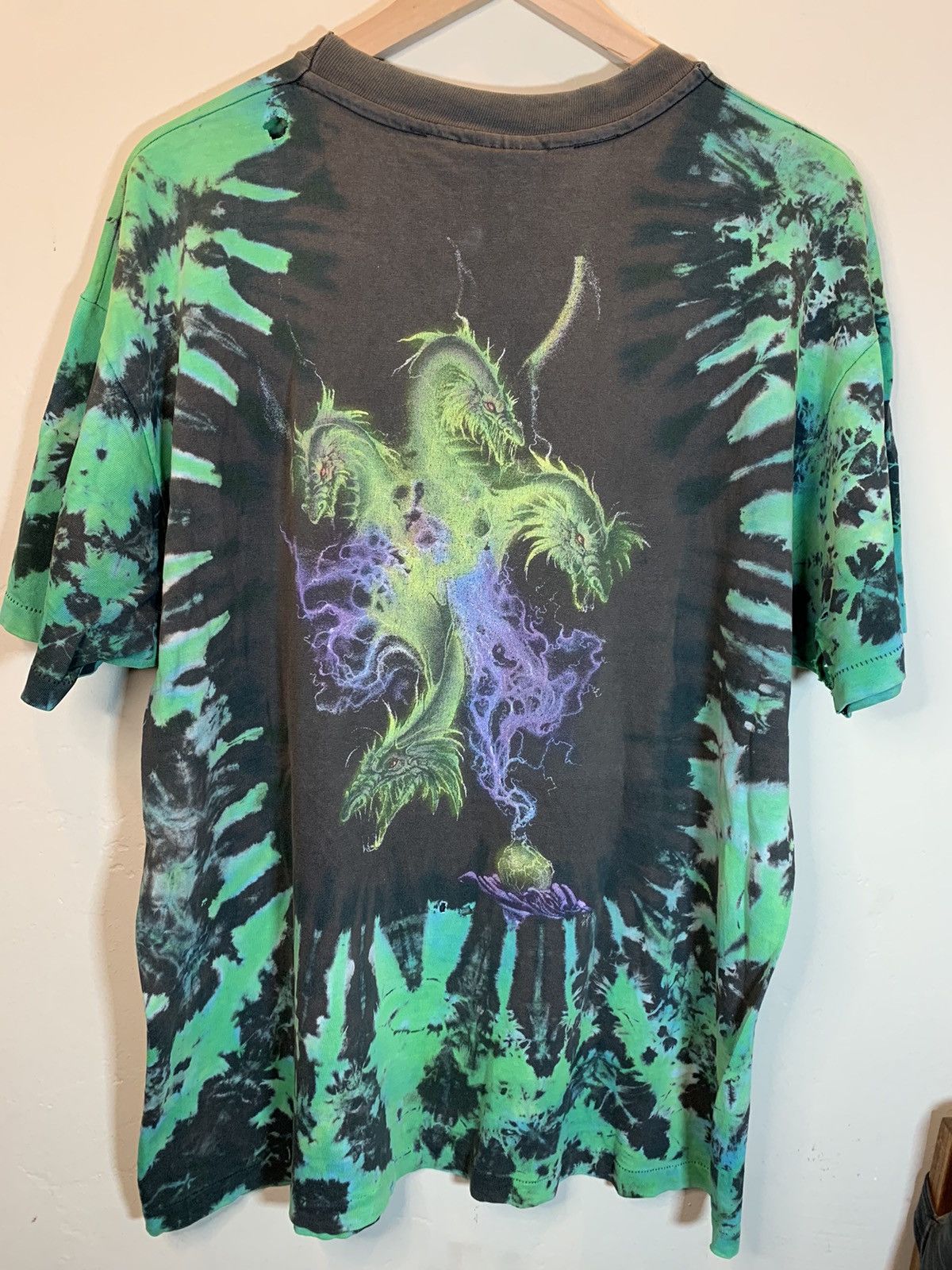 Vintage *RARE* Vintage 90s Wizard Smoking Dragon Single Stitch Shirt Size US XL / EU 56 / 4 - 2 Thumbnail