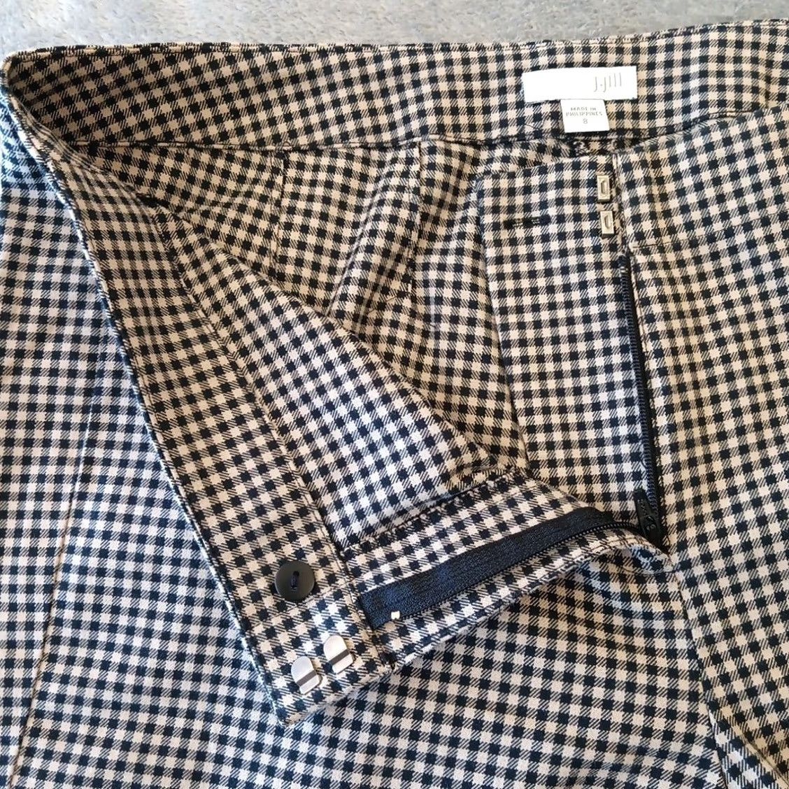 J. Jill J. Jill Ankle Pants Womens 8 Black Gray Plaid Lightweight 32x26.5 Mid Rise Cotton Blend Straight Pants Womens Regular Low-friction Feel Size 30" / US 8 / IT 44 - 5 Thumbnail