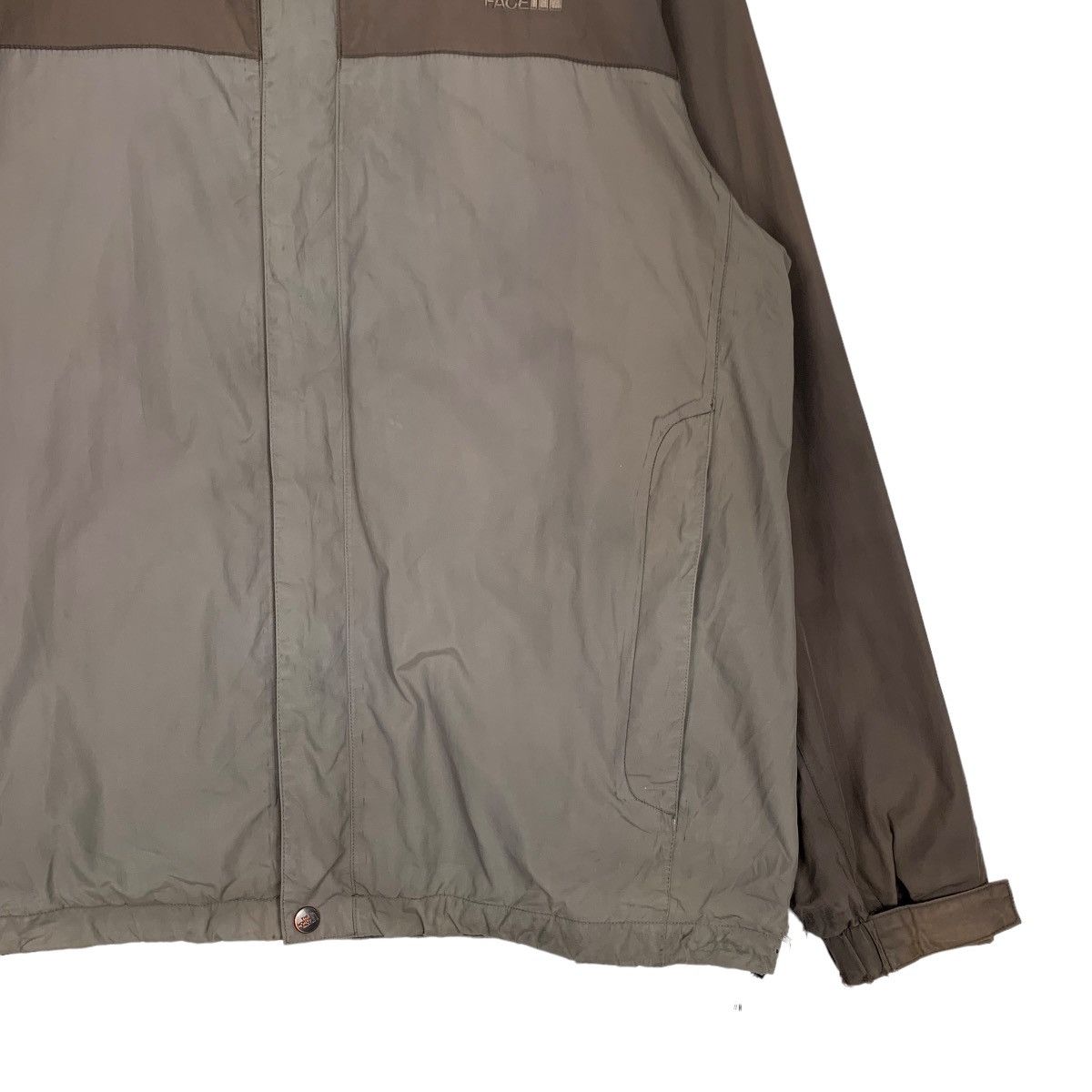 The North Face THE NORTH FACE Colorblock Hoodie Jacket #0400-C18 Size US L / EU 52-54 / 3 - 4 Thumbnail