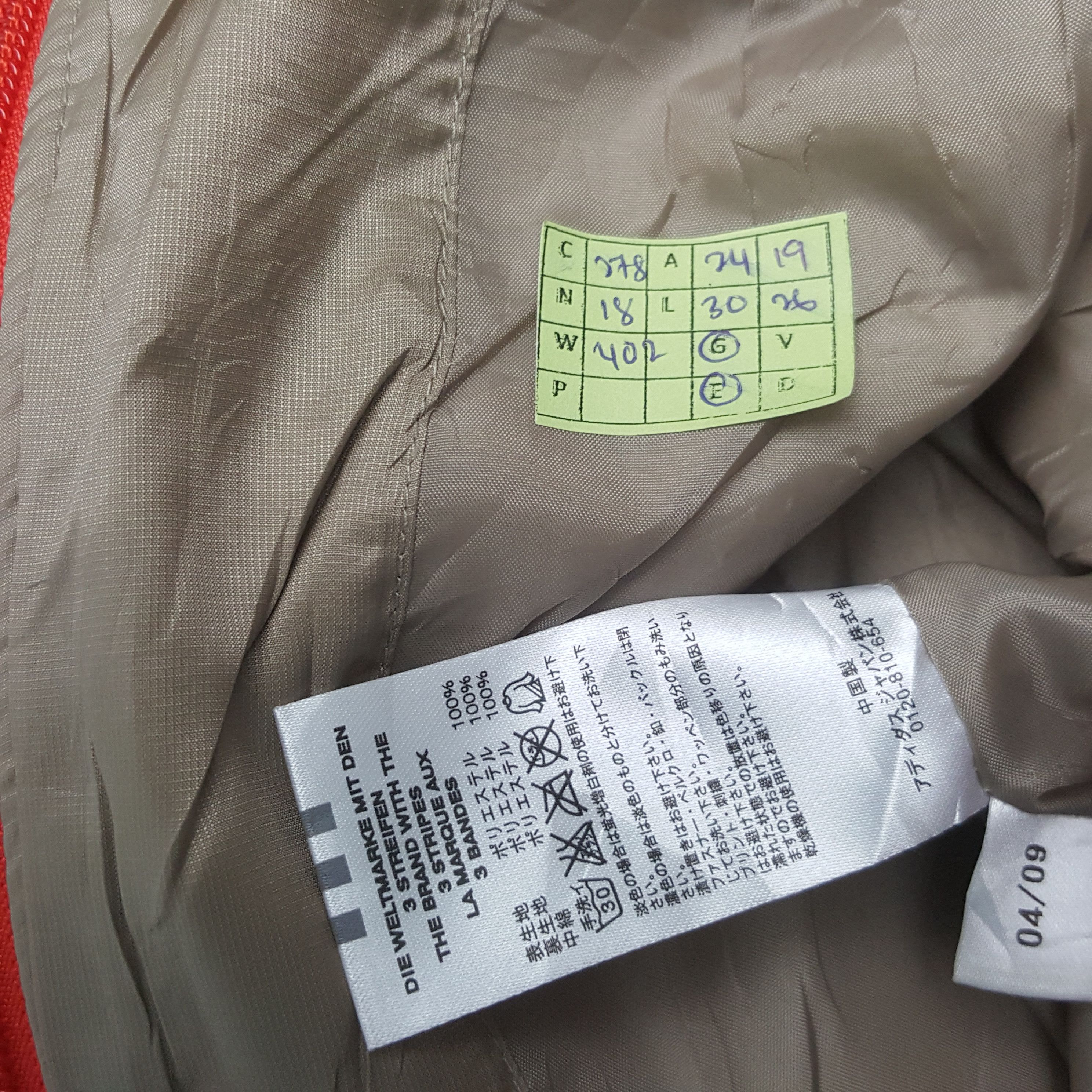 Adidas × Japanese Brand × Vintage Vintage Adidas X Yohji Yamamoto Custom Puffer Jacket C278N18 Size US L / EU 52-54 / 3 - 8 Thumbnail