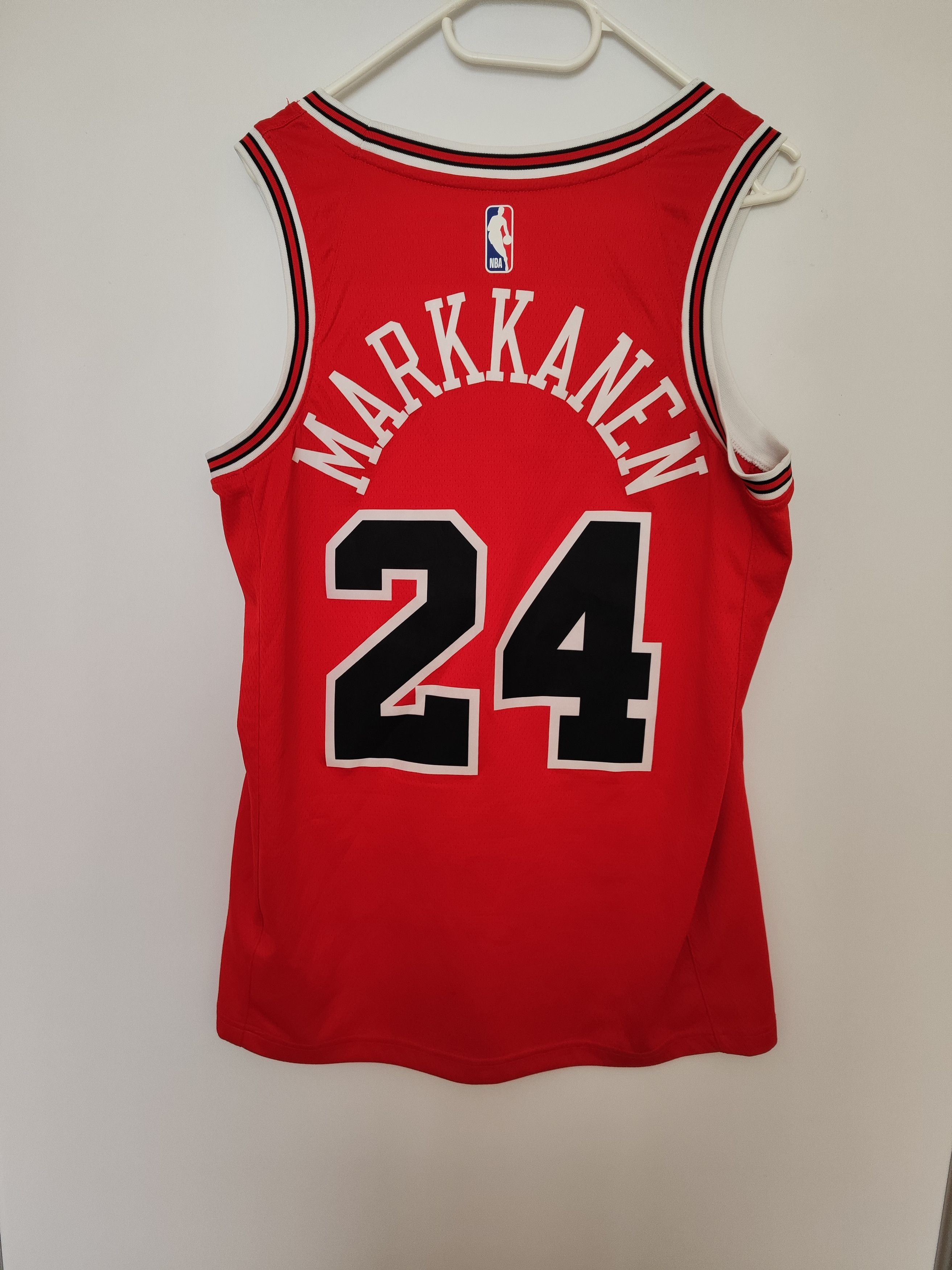 NBA Lauri Markkanen Chicago Bulls Basket Ball Jersey Size US M / EU 48-50 / 2 - 1 Thumbnail