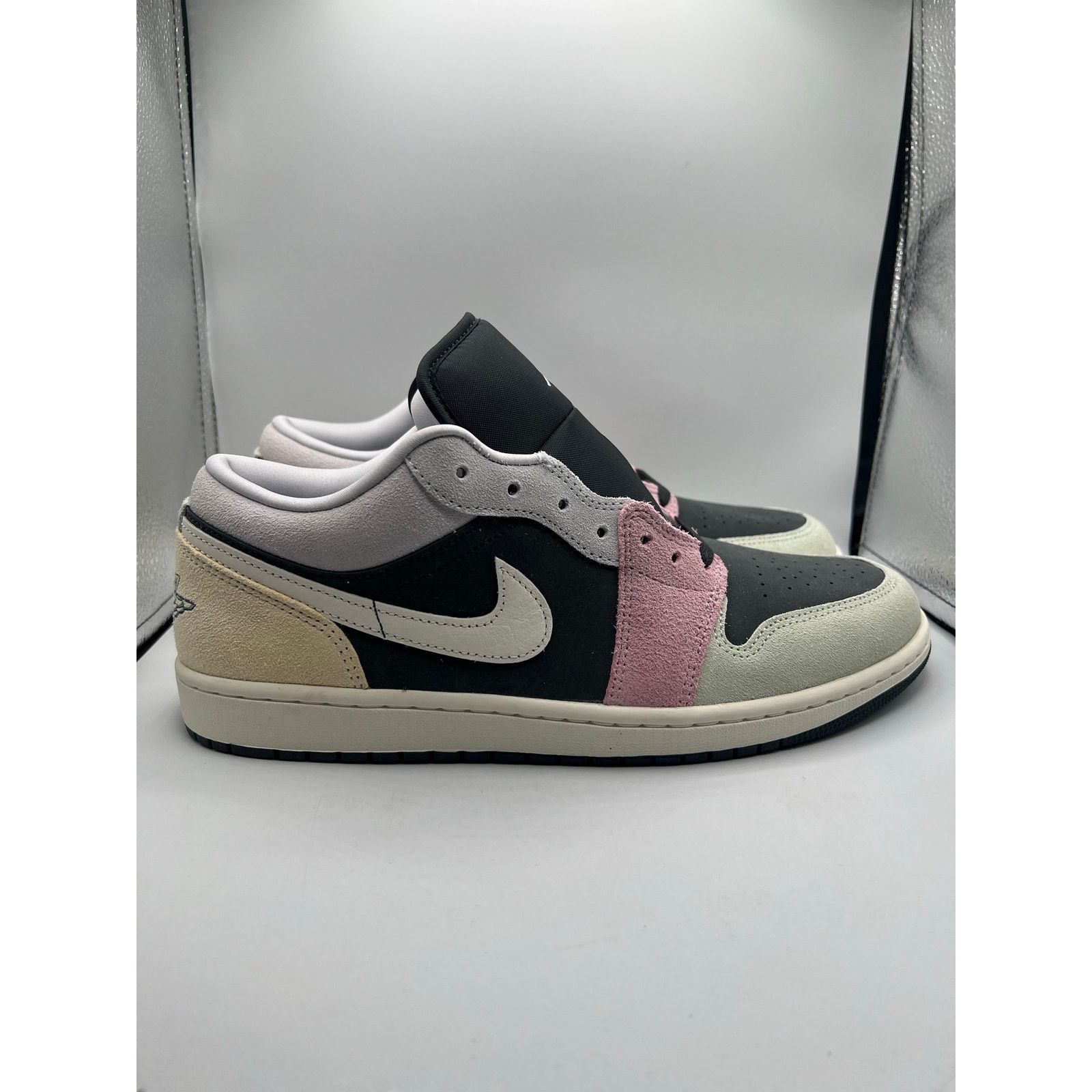Jordan Brand Air Jordan 1 Low SE “Black Pastels” size 11.5 men’s Size US 11.5 / EU 44-45 - 3 Thumbnail