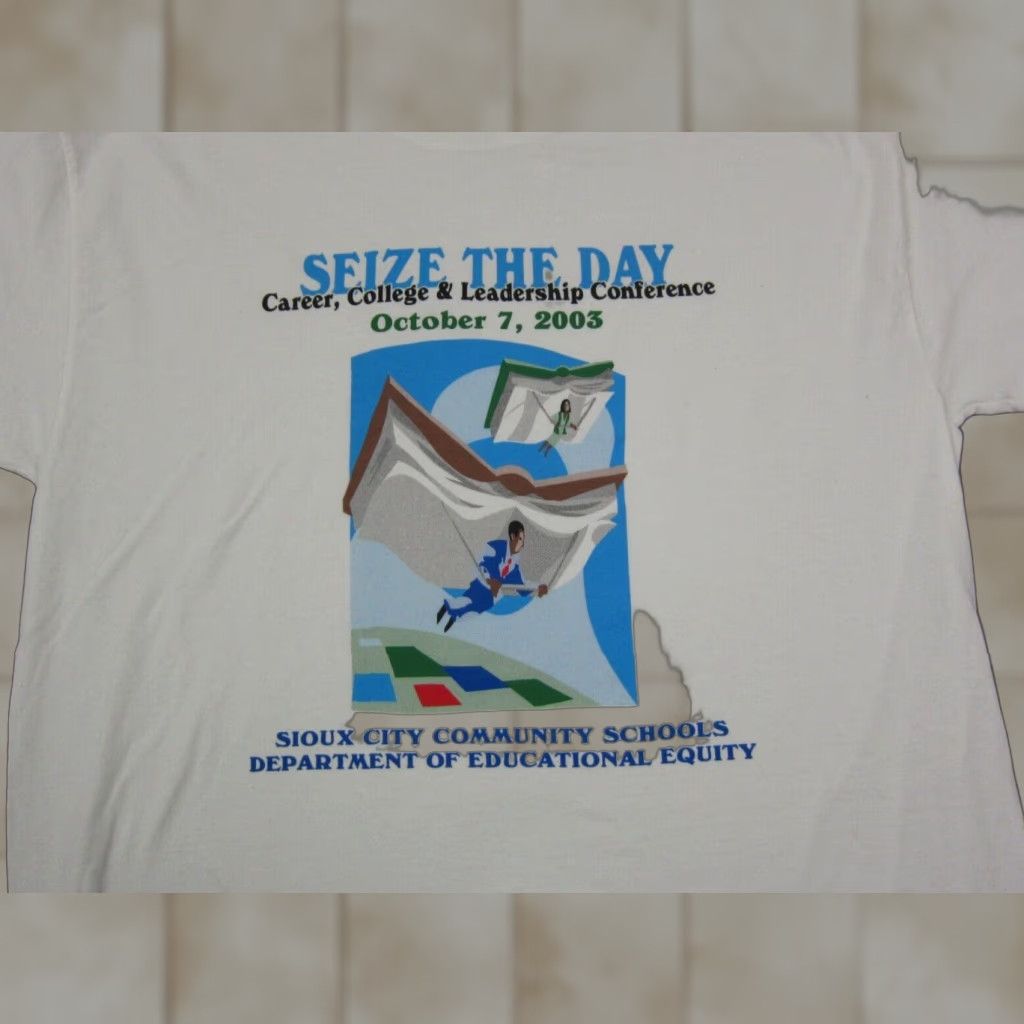 Gildan VINTAGE Gildan Shirt Mens XL White Short Sleeve Crew Neck T-Shirt Reading Books Library 70s 80s 90s City Classic Mens Size US XL / EU 56 / 4 - 1 Thumbnail
