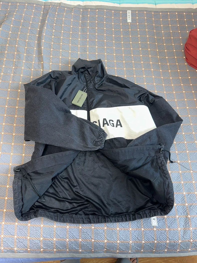 Balenciaga Balenciaga size 34 Do old denim jacket stitching coat big Size XS / US 0-2 / IT 36-38 - 4 Thumbnail