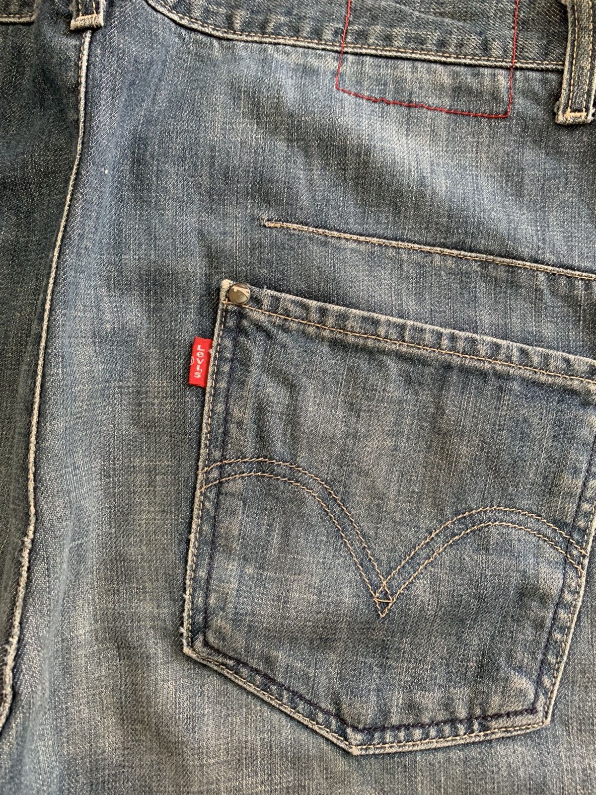 Levi's Vintage Clothing Vintage Levi’s Engineered Faded Baggy Jeans 34 Size US 34 / EU 50 - 4 Thumbnail