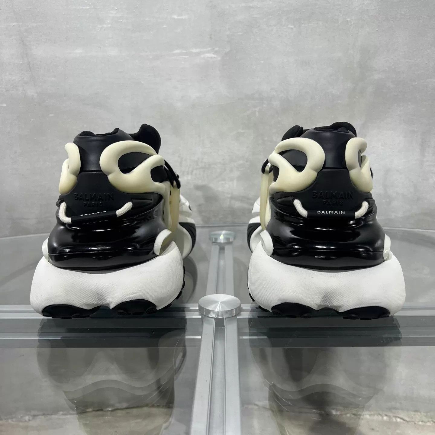 Balmain Balmain Unicorn spaceship dad shoe 42 b&w Size US 9 / EU 42 - 6 Thumbnail