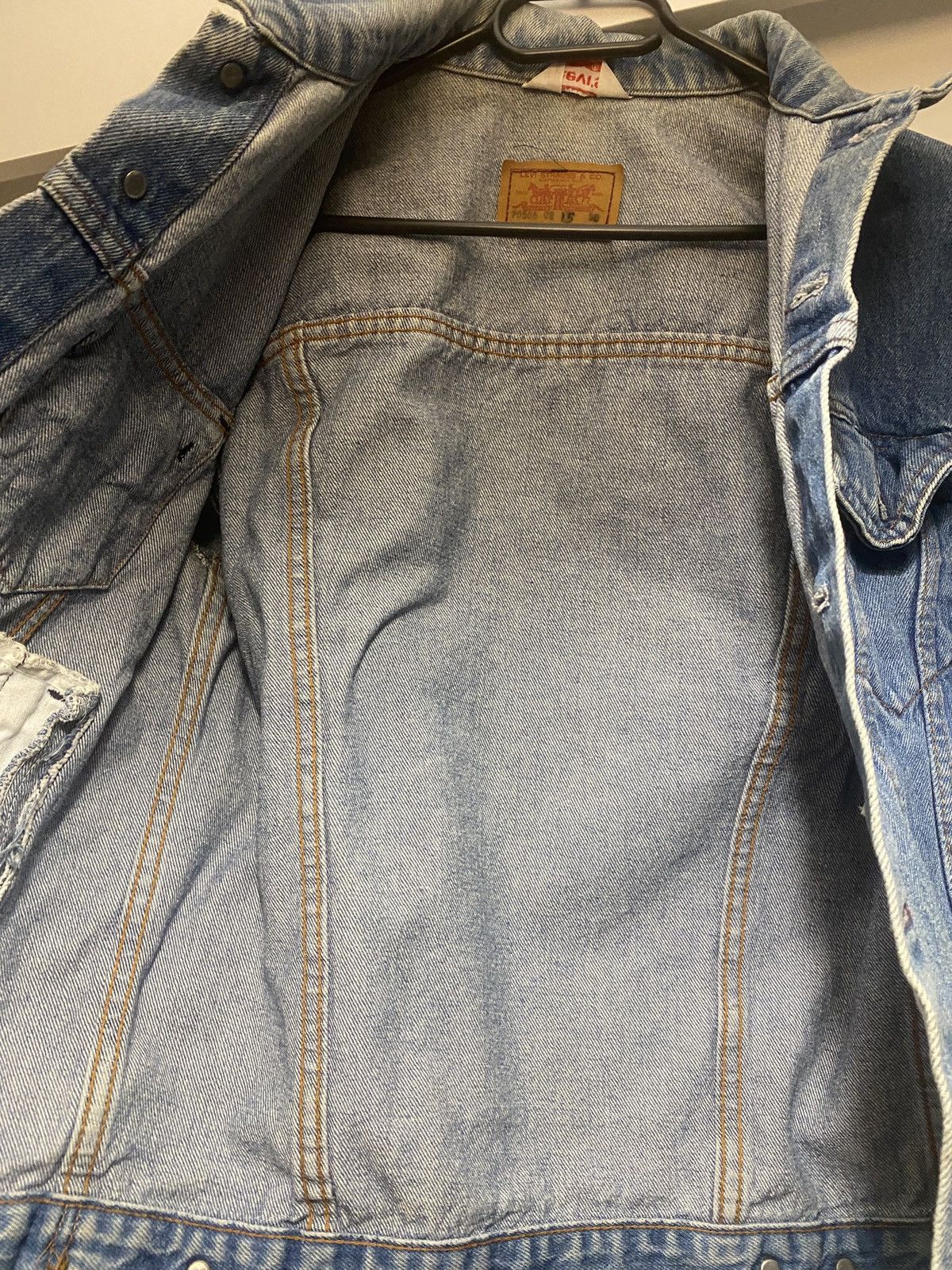 Levi's Vintage Clothing Levi's Vintage Trucker Jacket 70506 Made in France 80s Size US M / EU 48-50 / 2 - 21 Thumbnail
