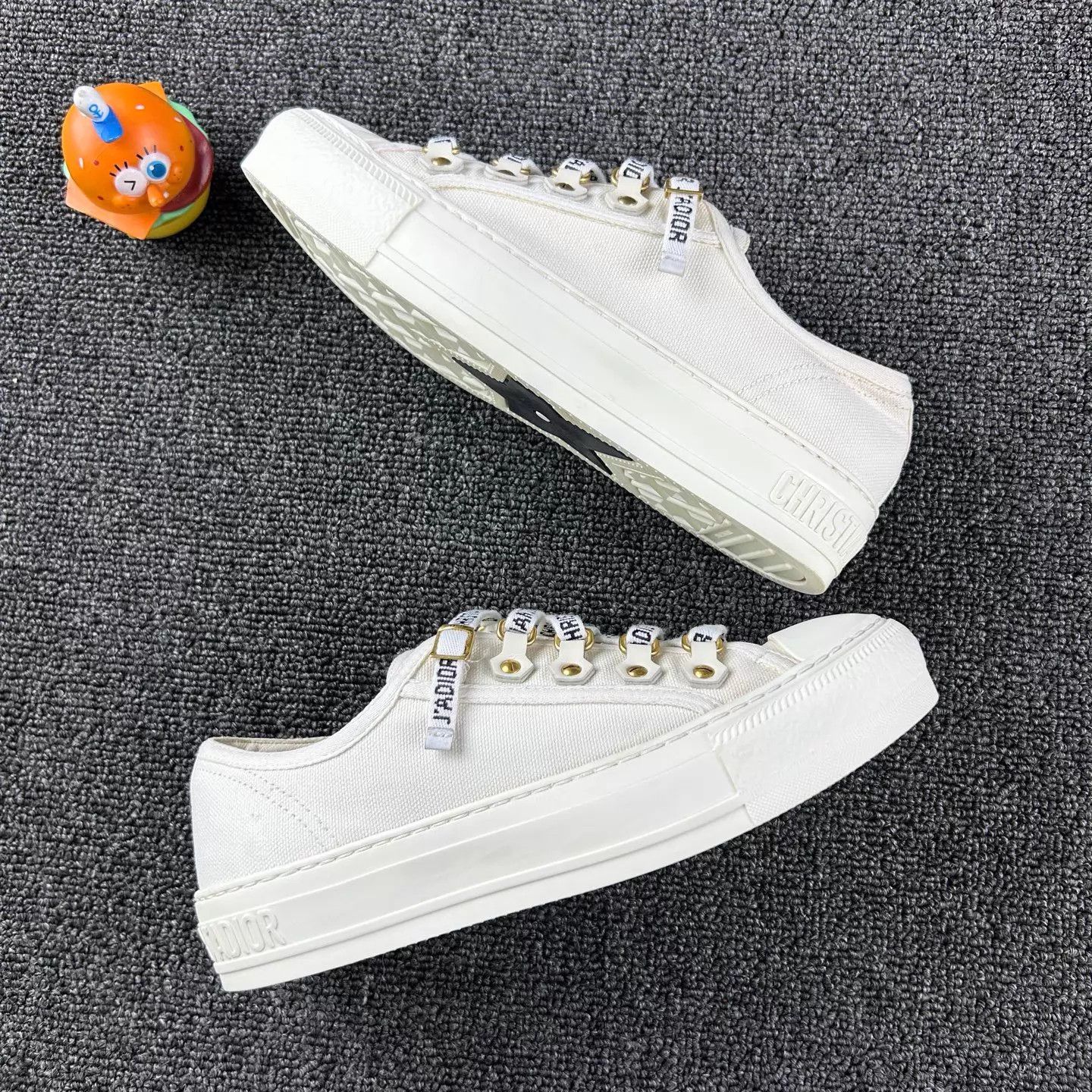 Dior Dior white logo sneaker W35 Size US 4.5 / IT 34.5 - 4 Thumbnail