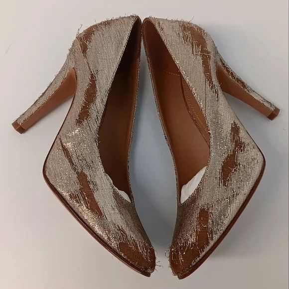 Maison Margiela Maison Margiela Women's Distressed Gold Metallic Pumps -EU39 Size US 9 / IT 39 - 4 Thumbnail