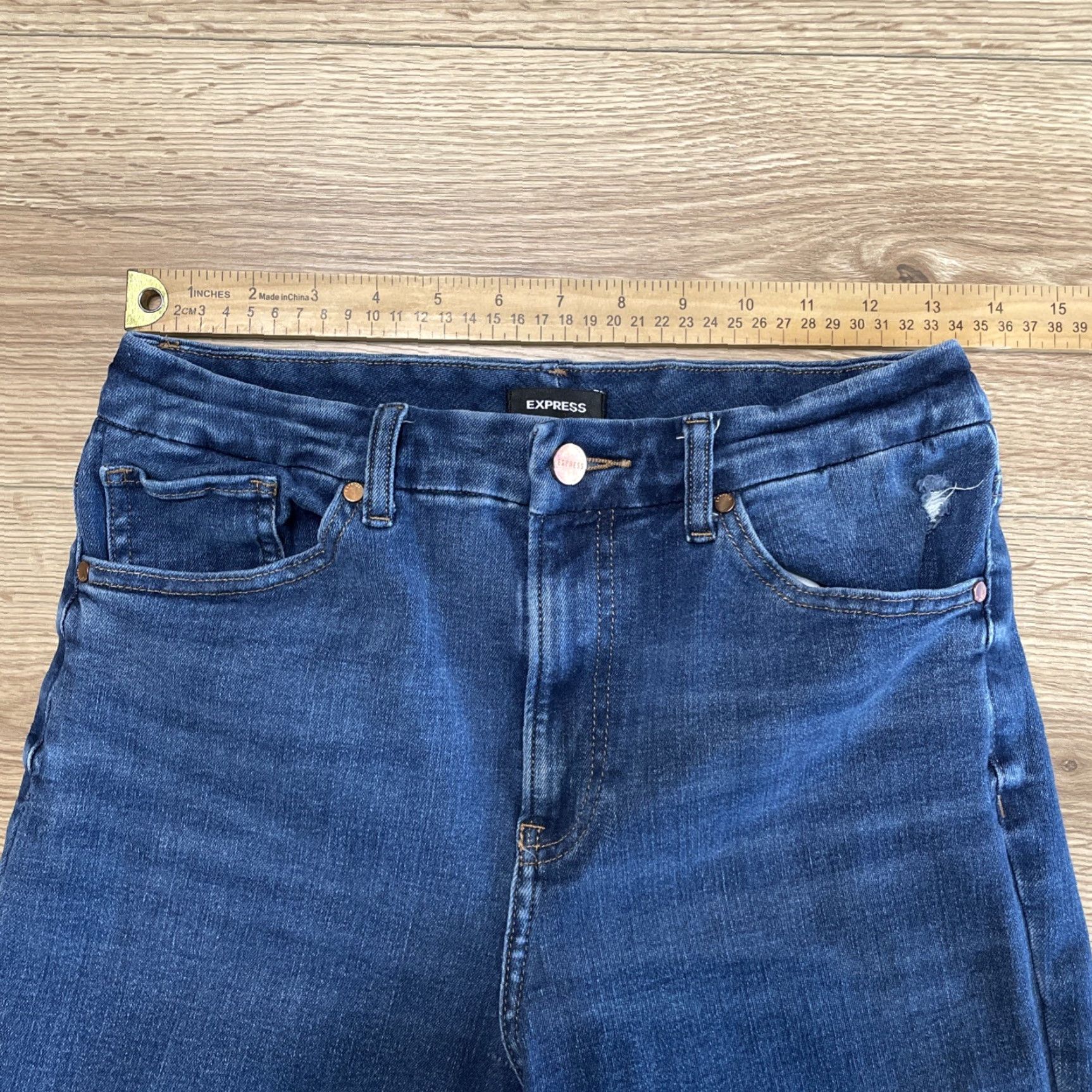 Express EXPRESS Women's Modern Straight Super High Rise Ultra Hyper Stretch Jeans Size Medium Blue Size 32" / US 10 / IT 46 - 3 Thumbnail