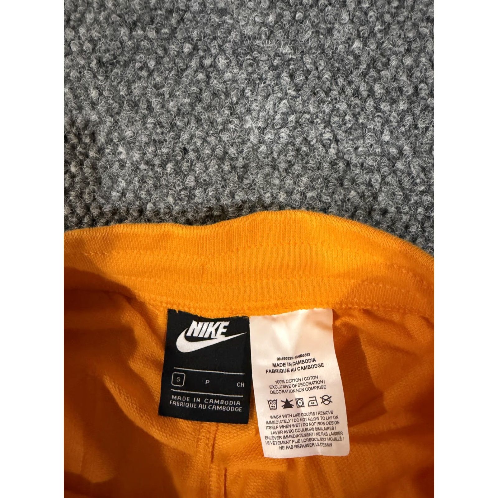 Nike Nike Shorts Mens Small Orange Sweat Elastic Waist Drawstring Logo Pockets Lightweight Breathable 100% Cotton Size US 29 - 4 Thumbnail