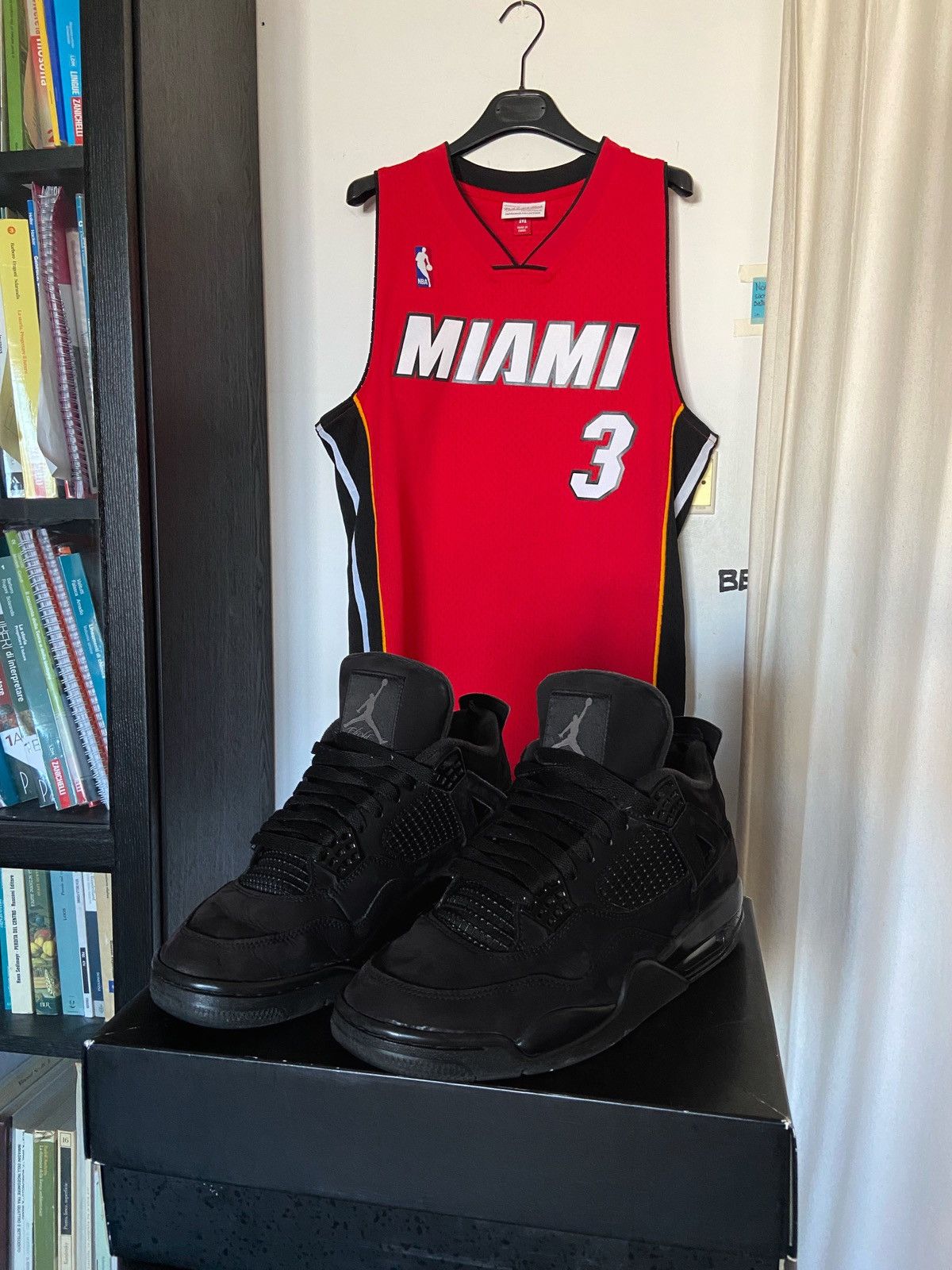 Jordan 4 Black Cat (2020)
