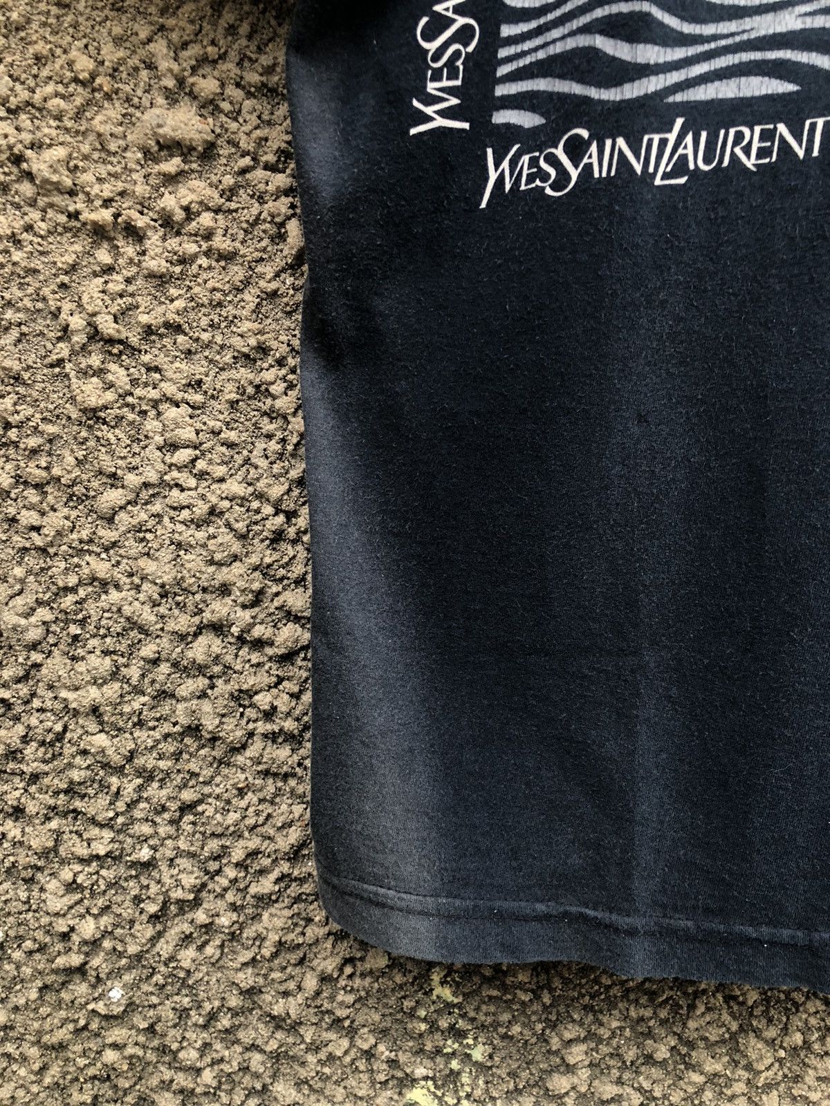Vintage × Yves Saint Laurent Vintage 90s YSL Yves Saint Laurent Big Logo Tee Size US L / EU 52-54 / 3 - 9 Thumbnail