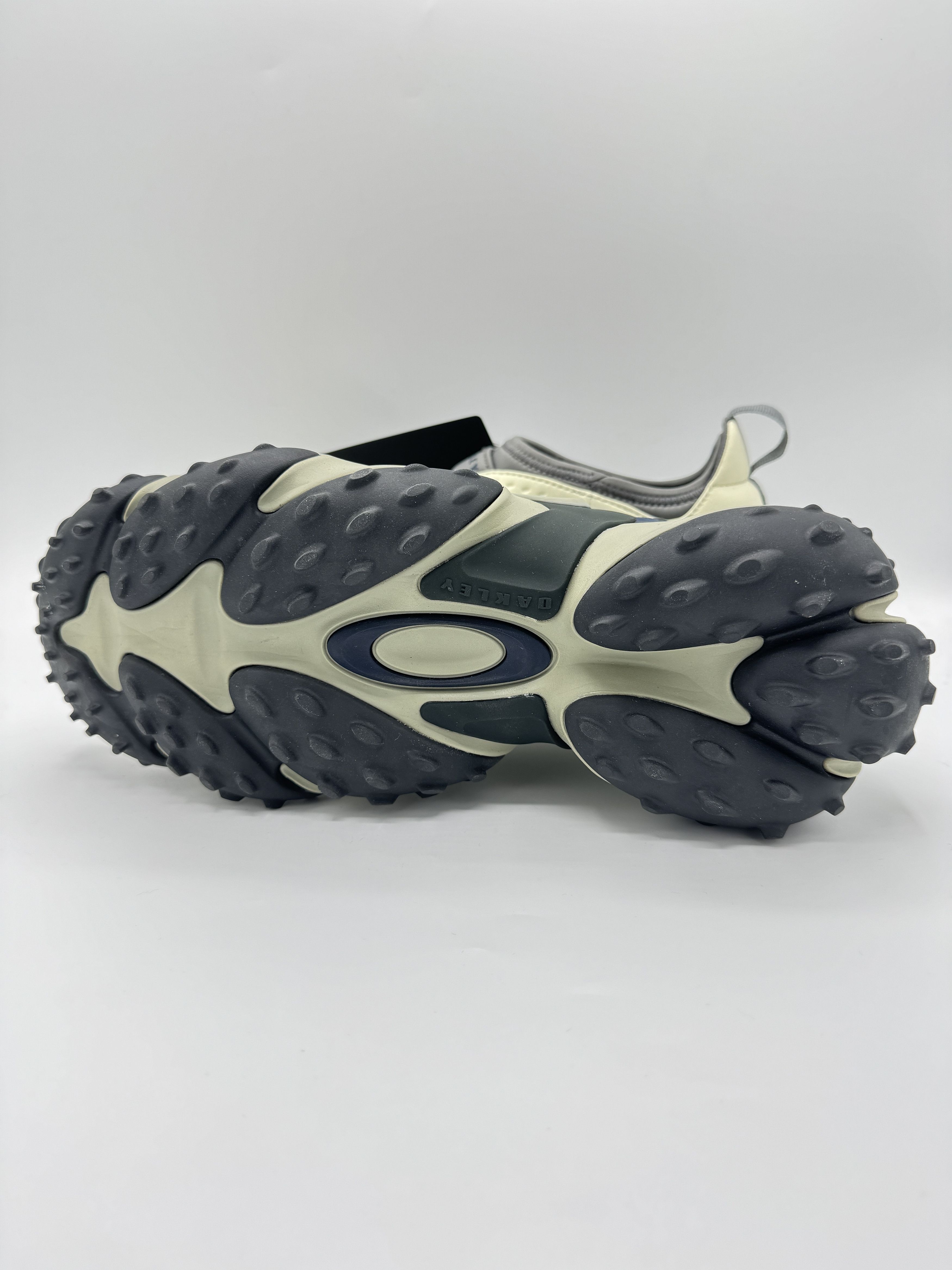 Oakley Oakley Edge Icon Slip Cream Navy Size US 9.5 / EU 42-43 - 4 Thumbnail