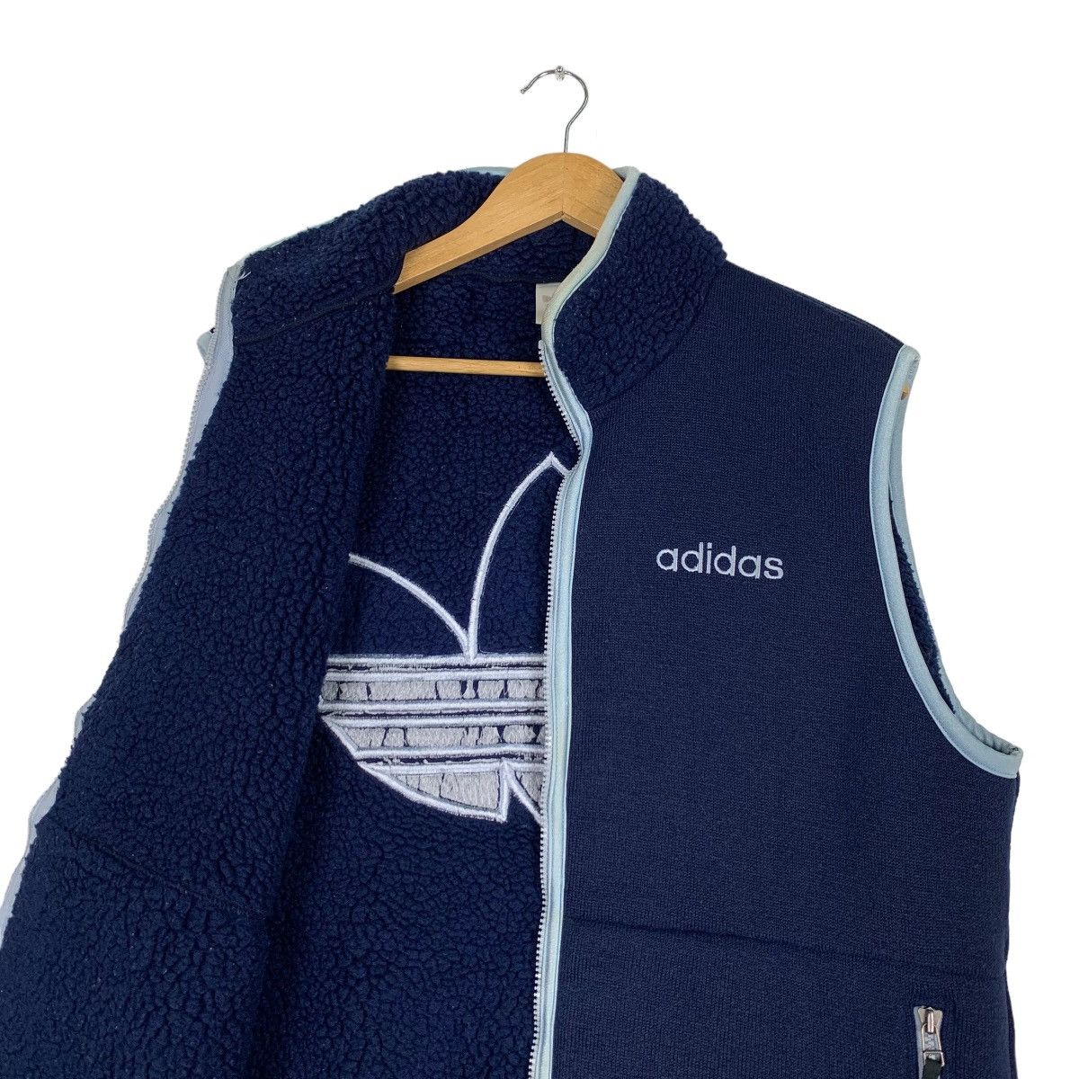 Adidas 90's ADIDAS Embroidery Logo Deep Pile Fleece Vest #1156-C53 Size US L / EU 52-54 / 3 - 10 Thumbnail